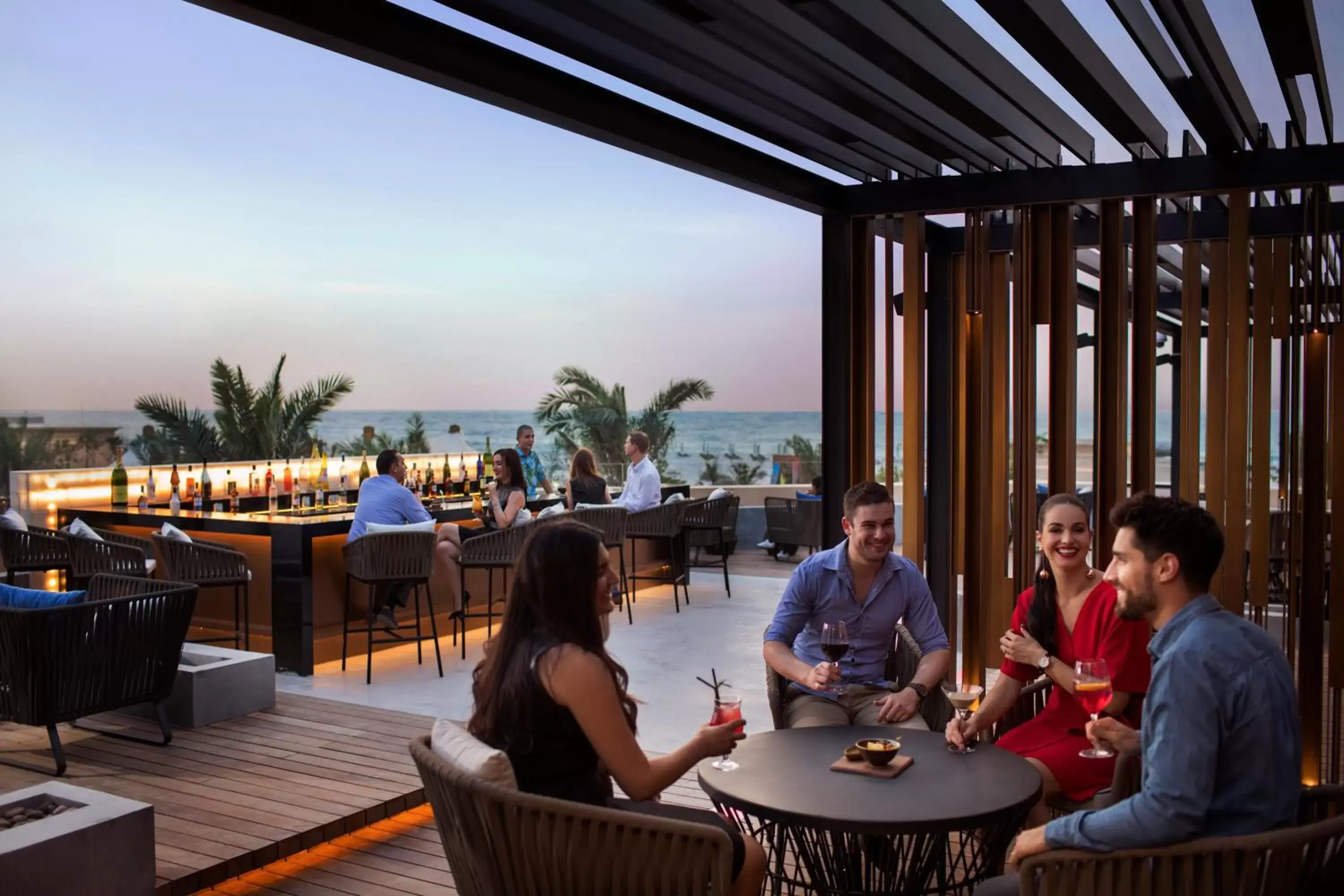 Lounge or bar, Restaurant/Places to Eat in Saadiyat Rotana Resort and Villas