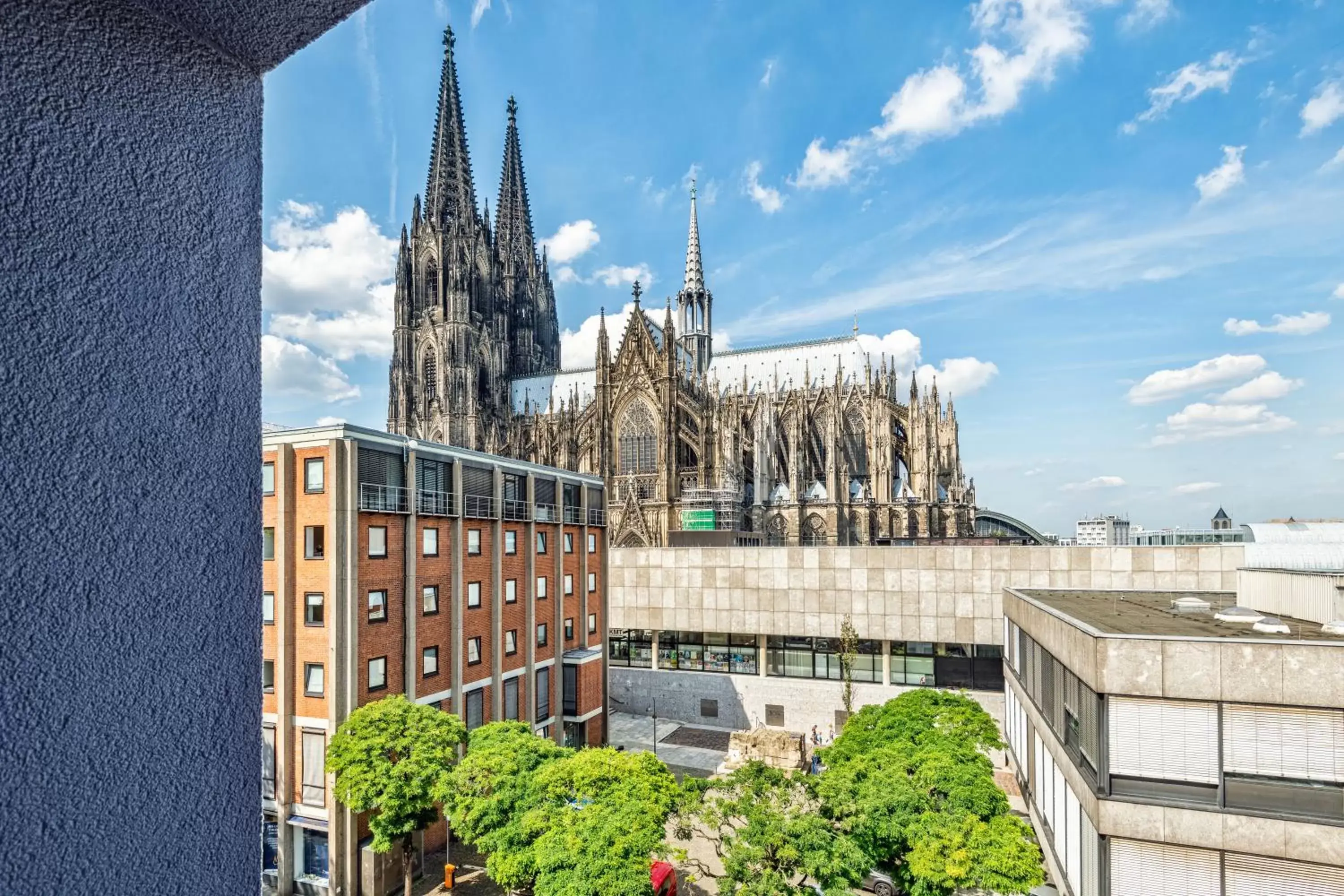 Landmark view, Property Building in CityClass Hotel Europa am Dom