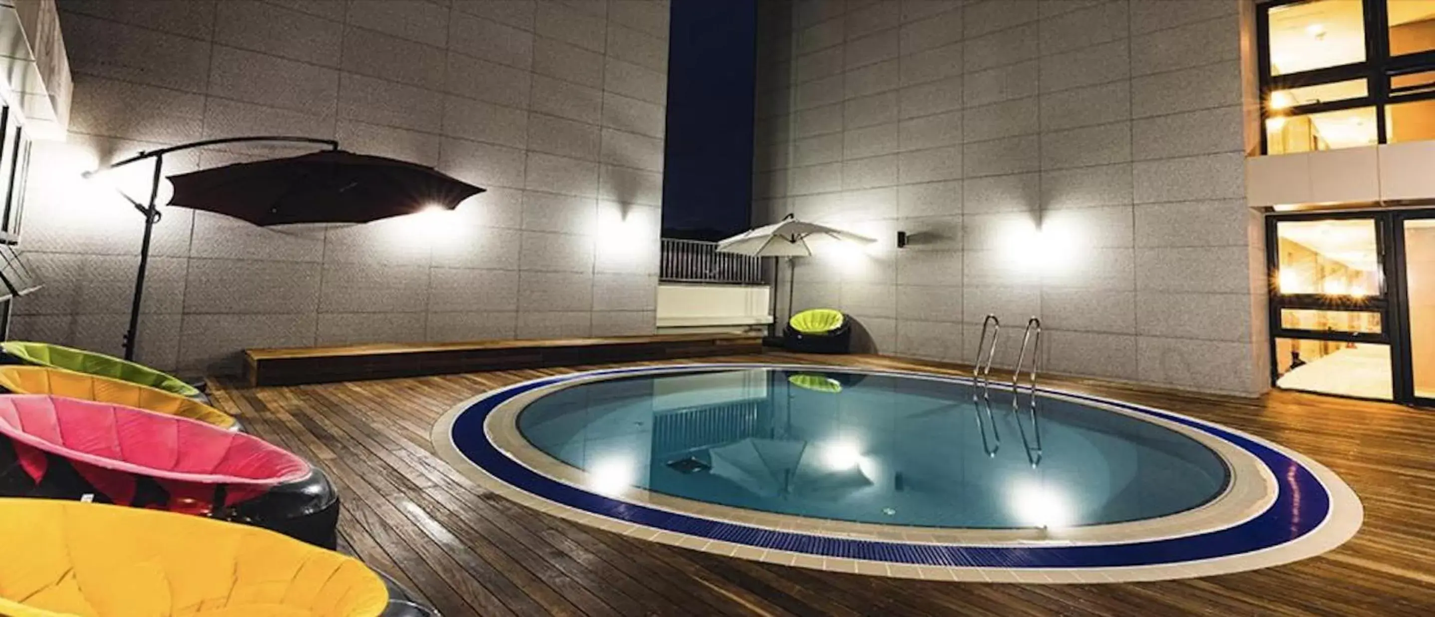 Swimming pool, Bathroom in Best Western Plus Jeonju