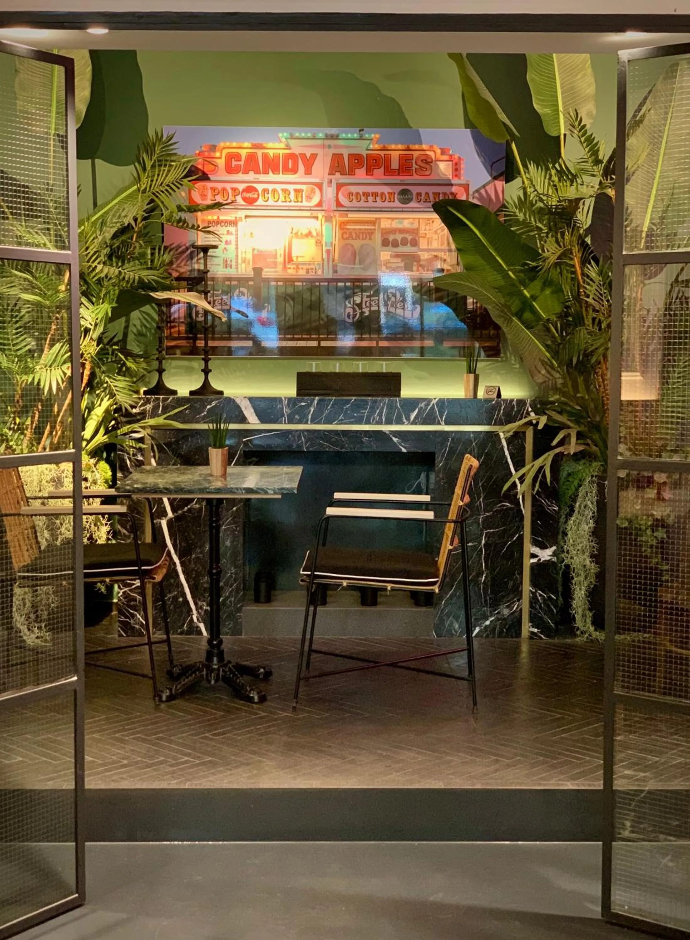 Restaurant/places to eat in Niki Athens Hotel