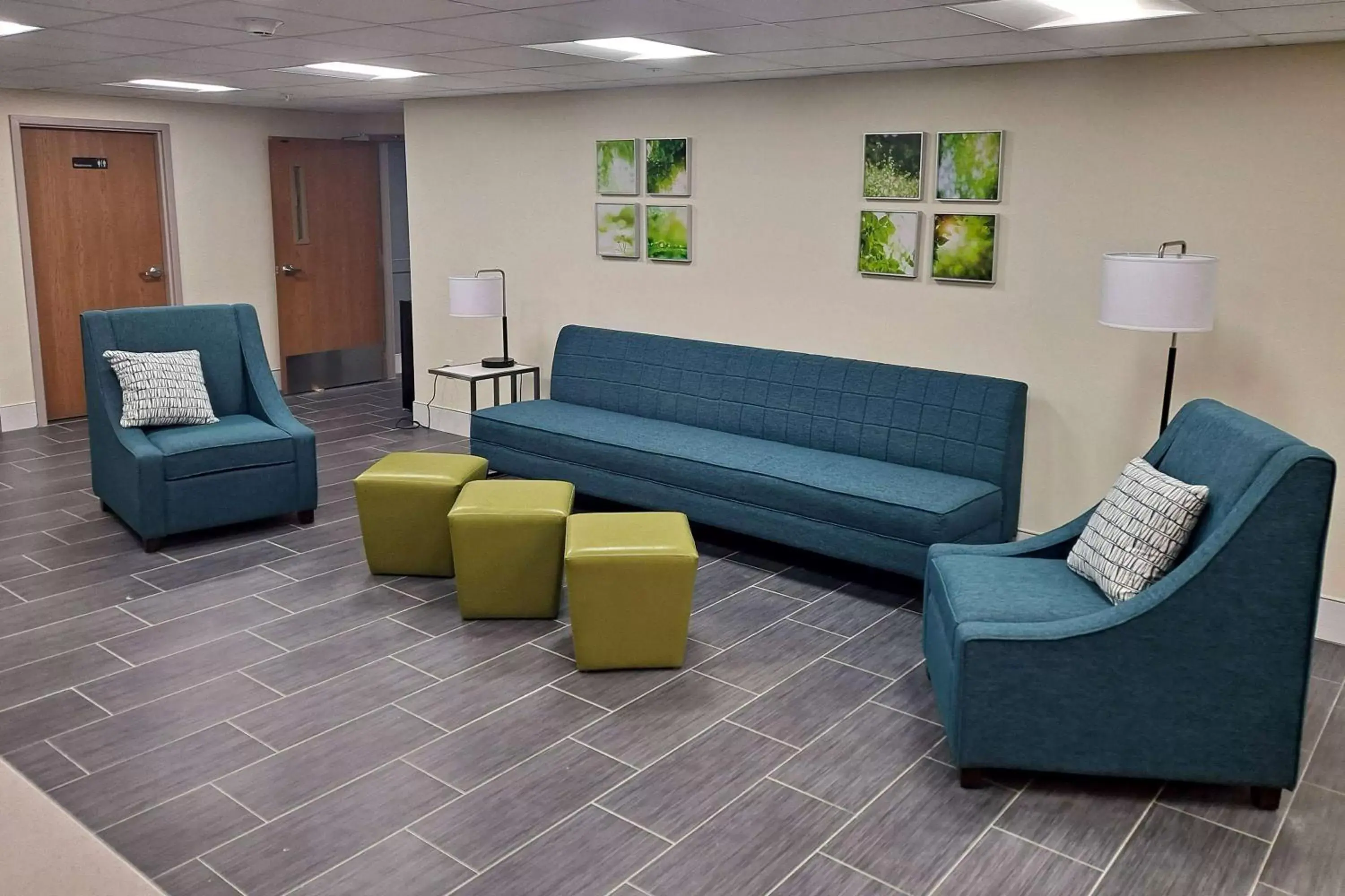 Lobby or reception, Seating Area in Days Inn by Wyndham Grayson