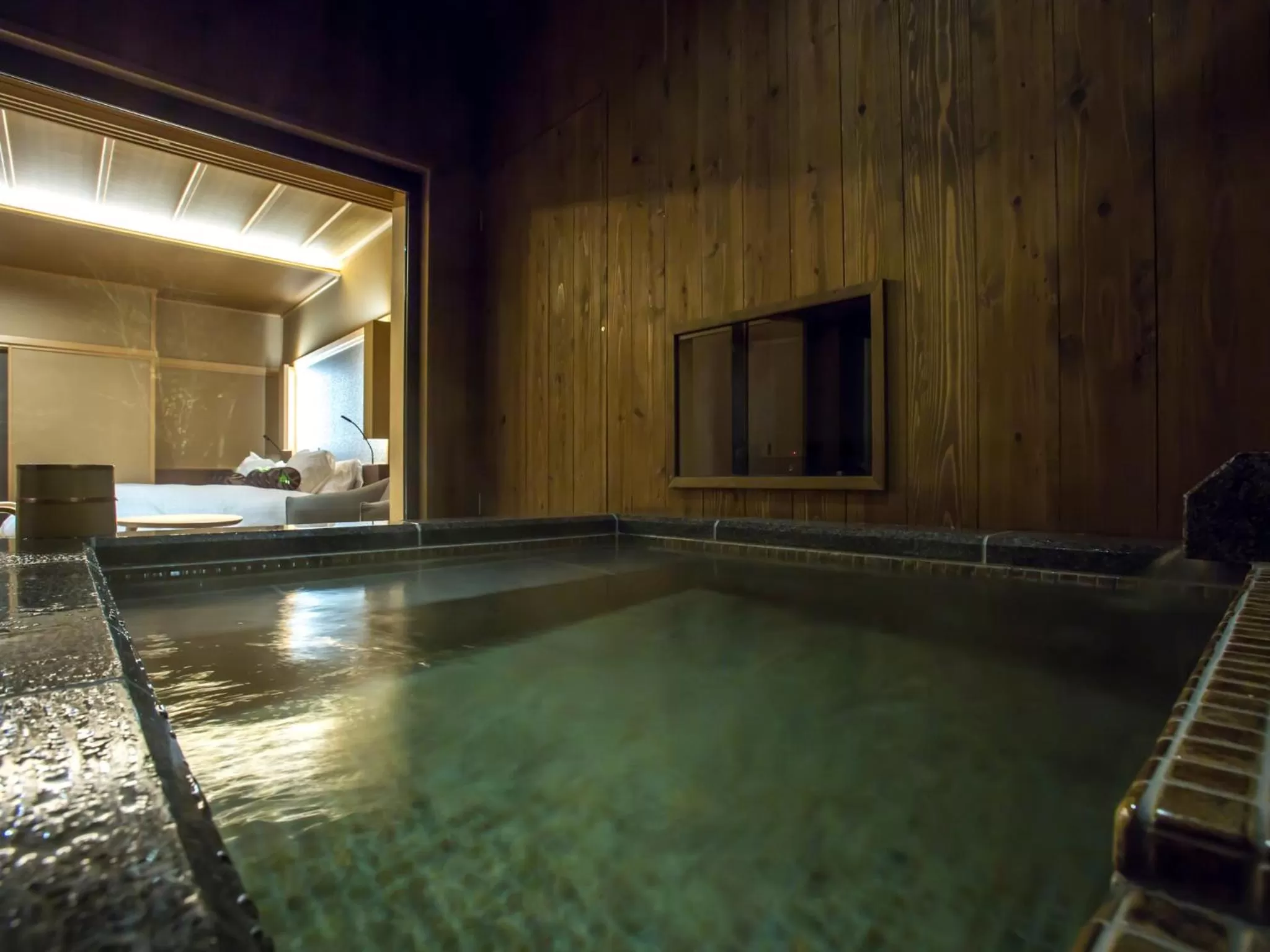 Hot Tub in Saka Hotel Kyoto
