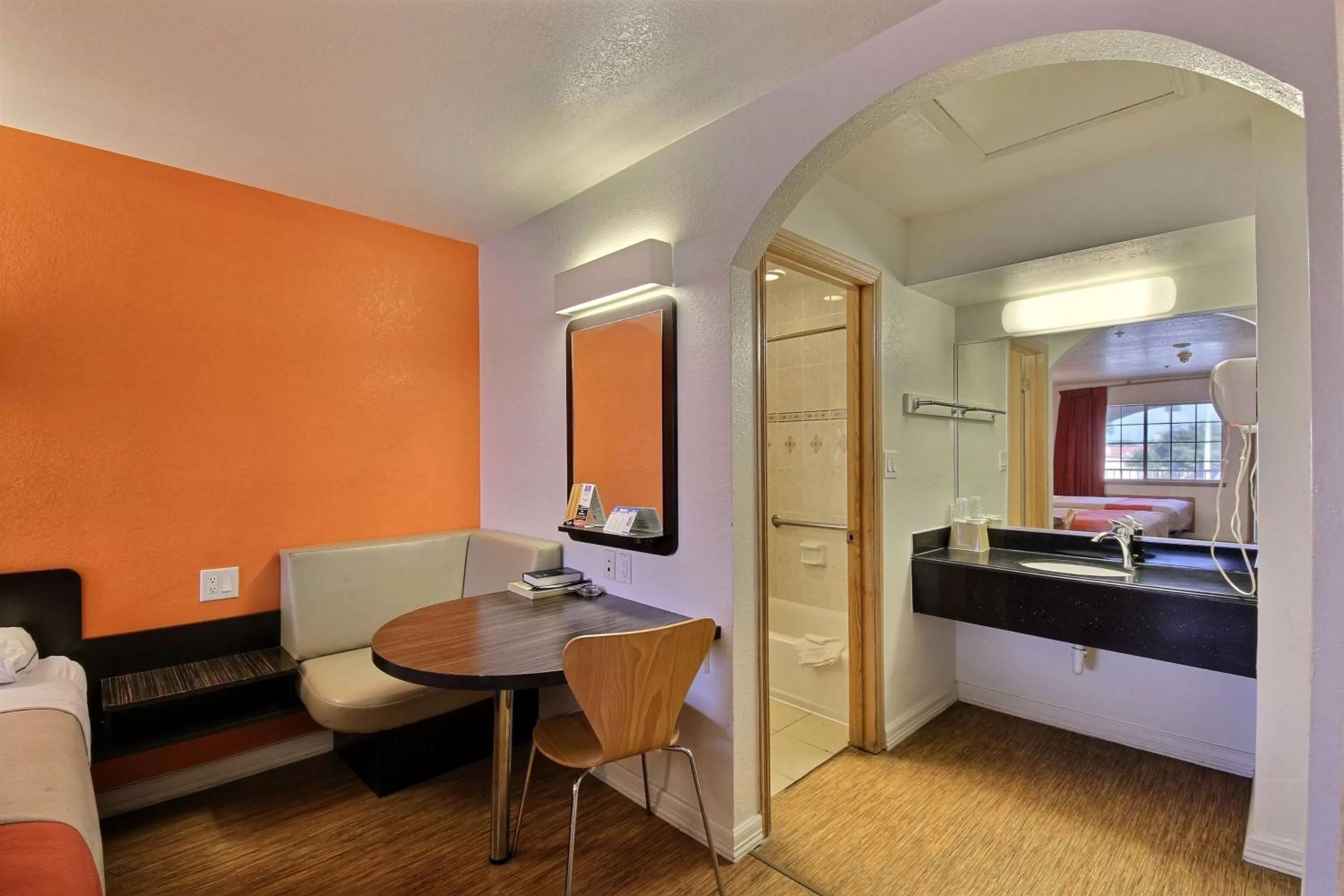 Photo of the whole room in Motel 6-Edinburg, TX