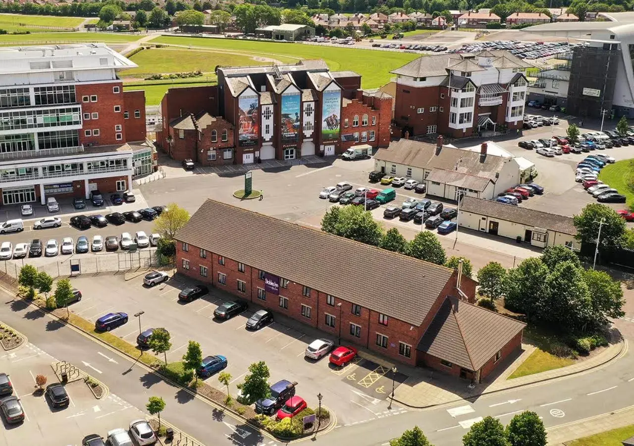 Bird's-eye View in Stables Inn, Aintree