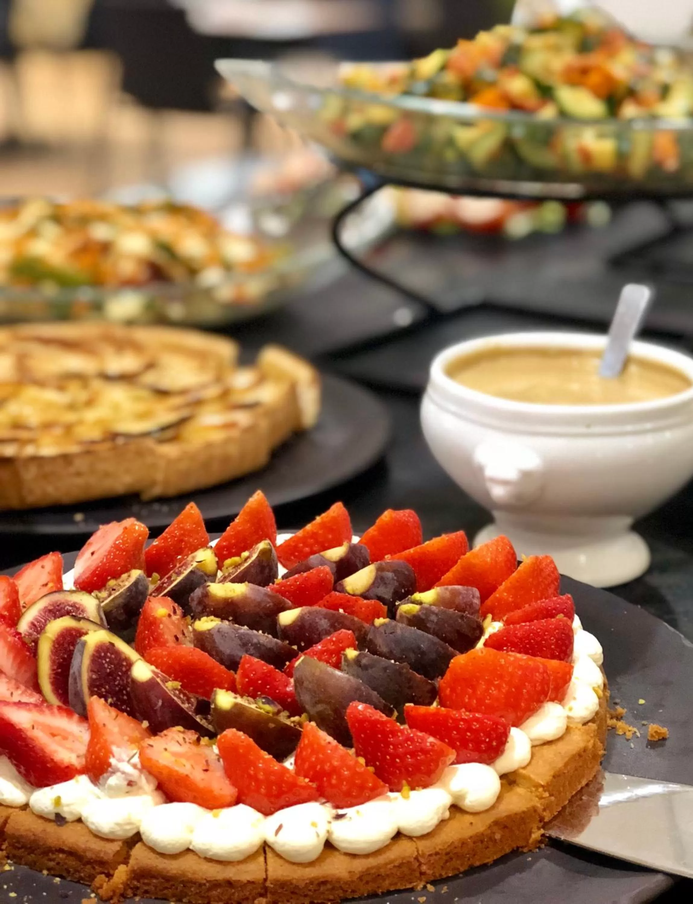 Food and drinks in Hotel Inn Paris CDG Airport