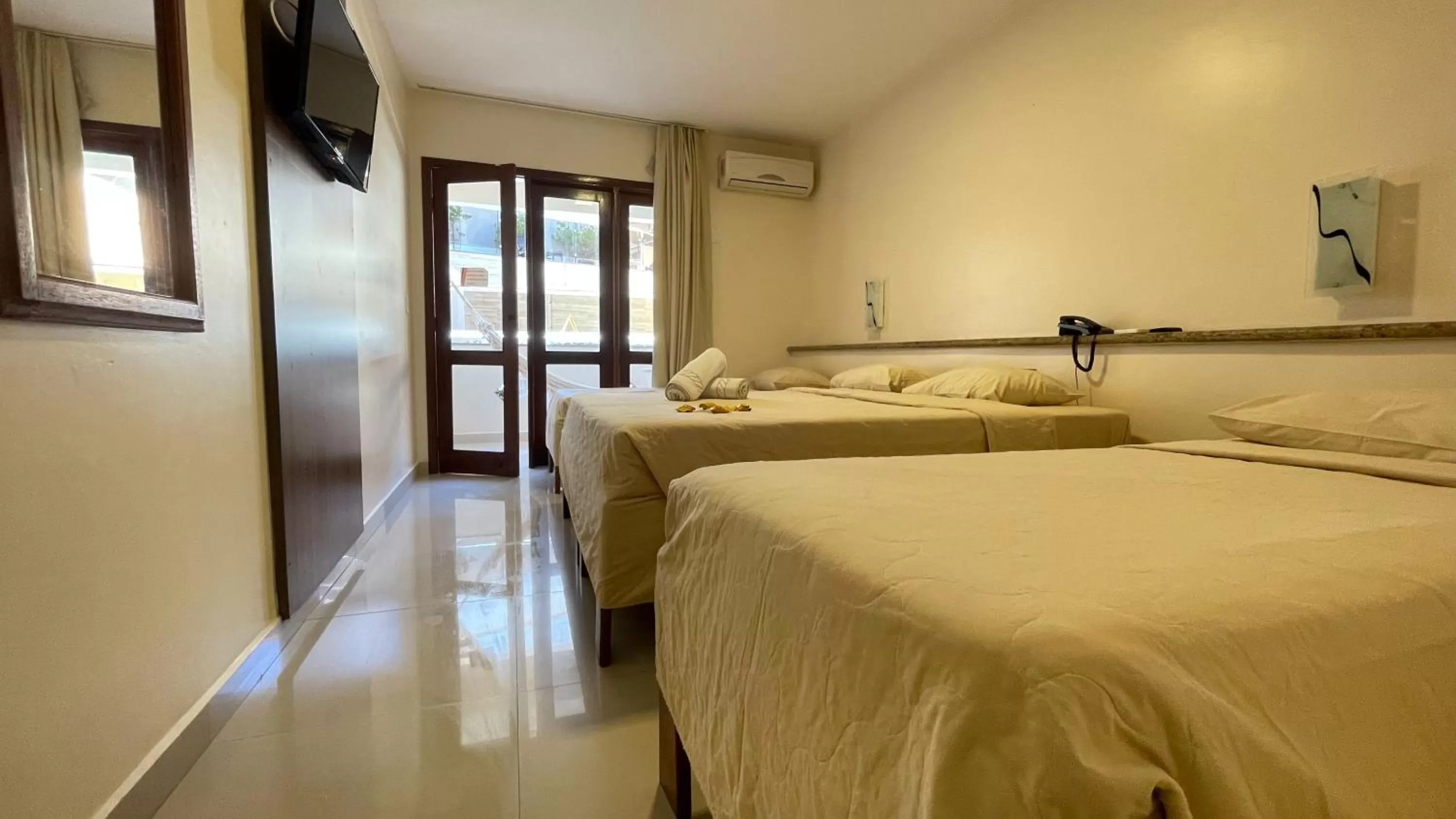 Bedroom, Bed in Rede Andrade Terra Brasil