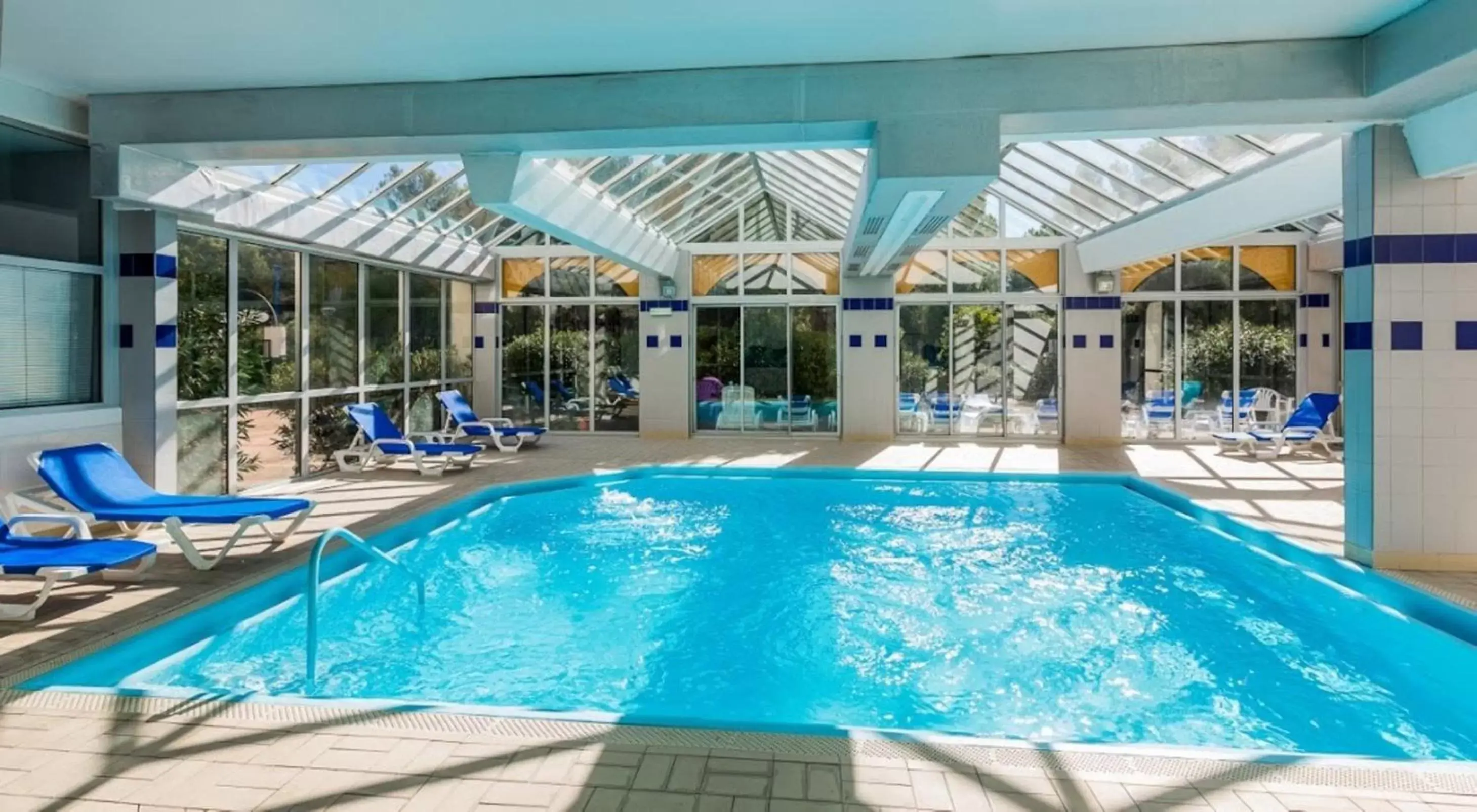Spa and wellness centre/facilities, Swimming Pool in ibis Sète Balaruc les Bains Bien-être et Spa