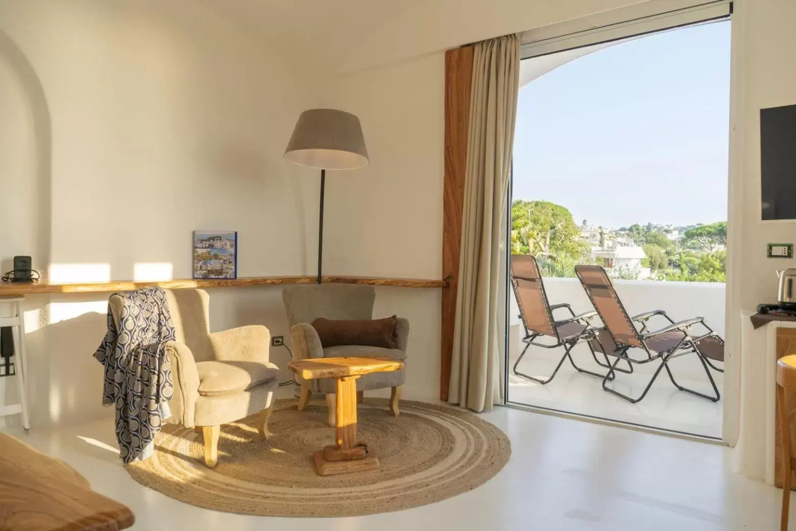 Natural landscape, Seating Area in Villa Ravino Aparthotel