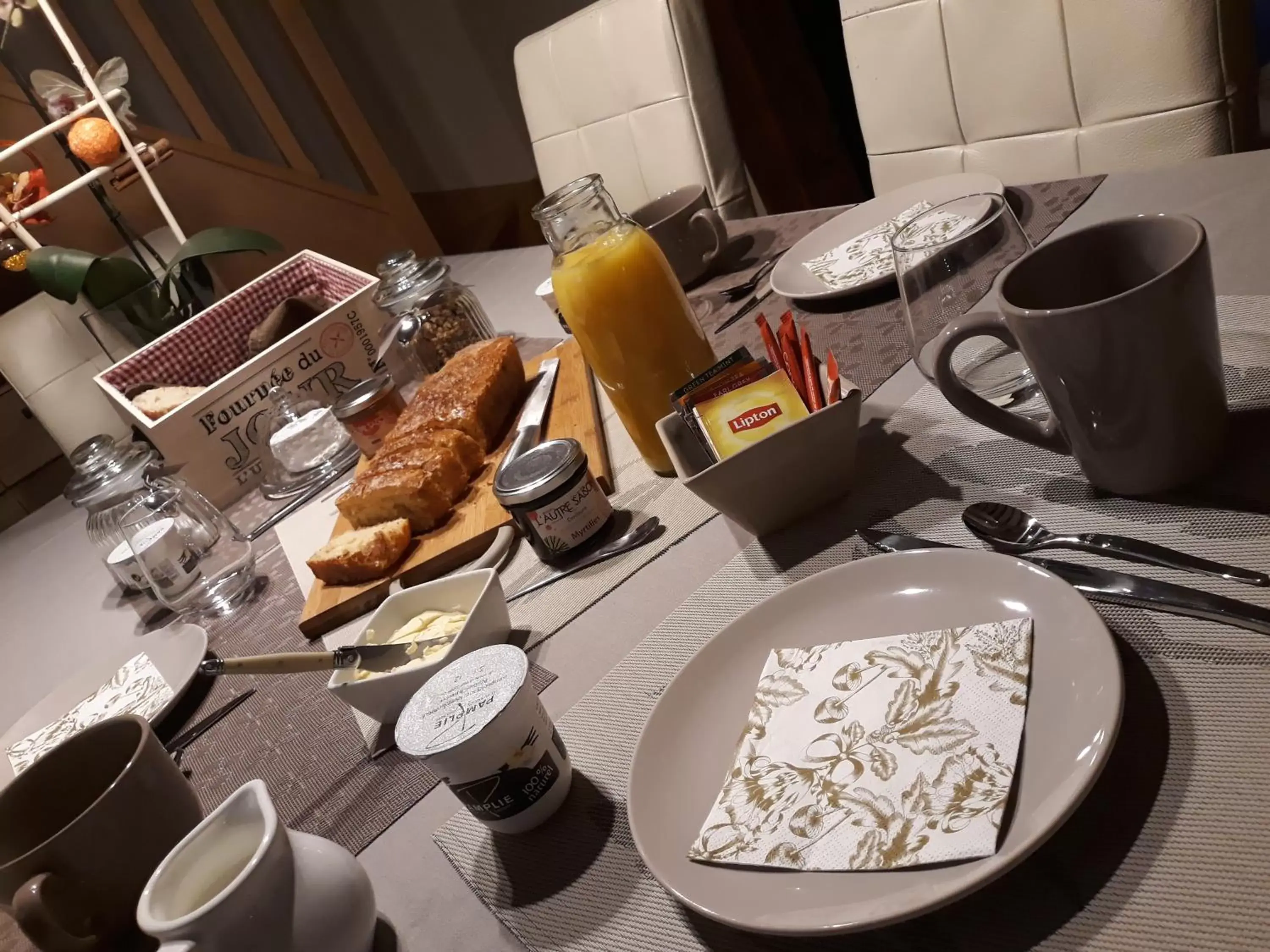 Breakfast in Le clos du mont César