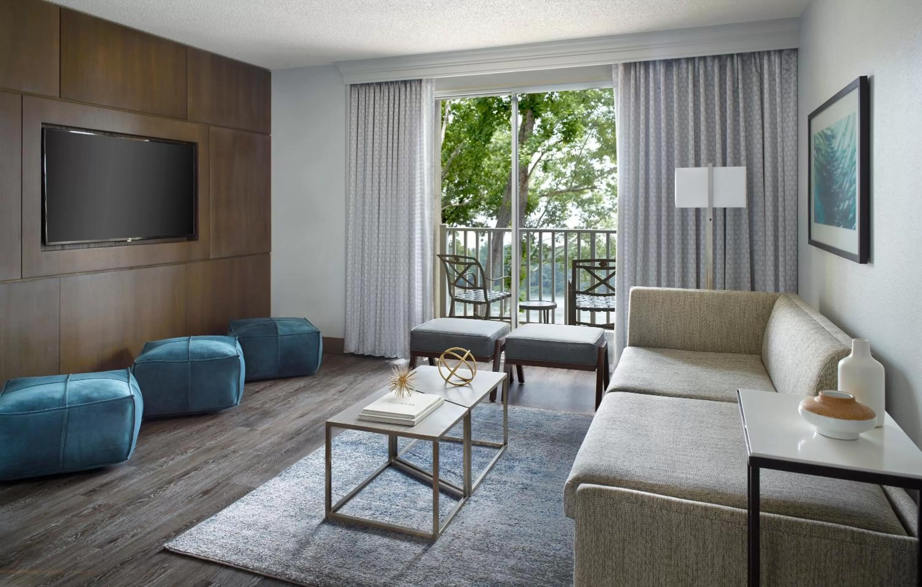 Living room in Atlanta Evergreen Lakeside Resort