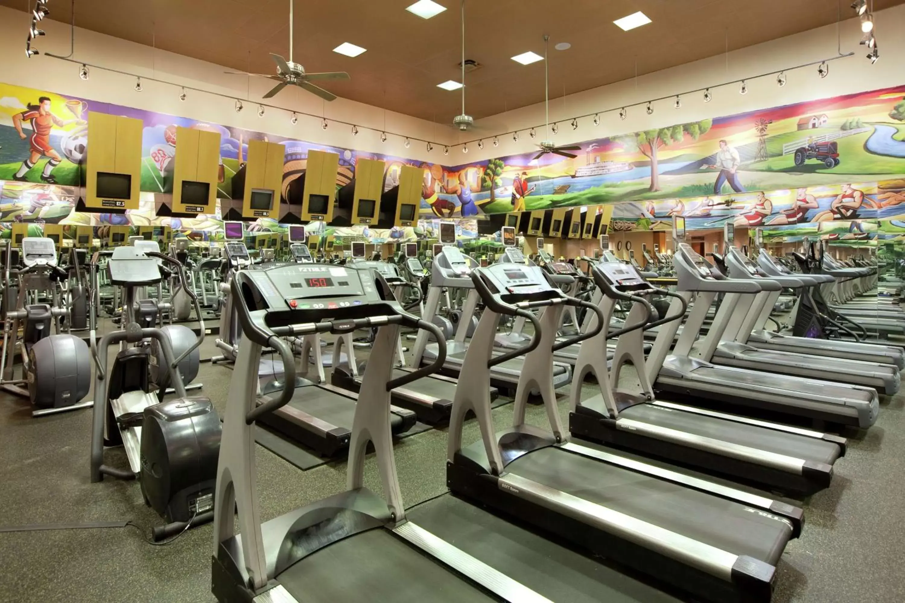 Fitness centre/facilities, Fitness Center/Facilities in DoubleTree by Hilton Hotel St. Louis - Chesterfield