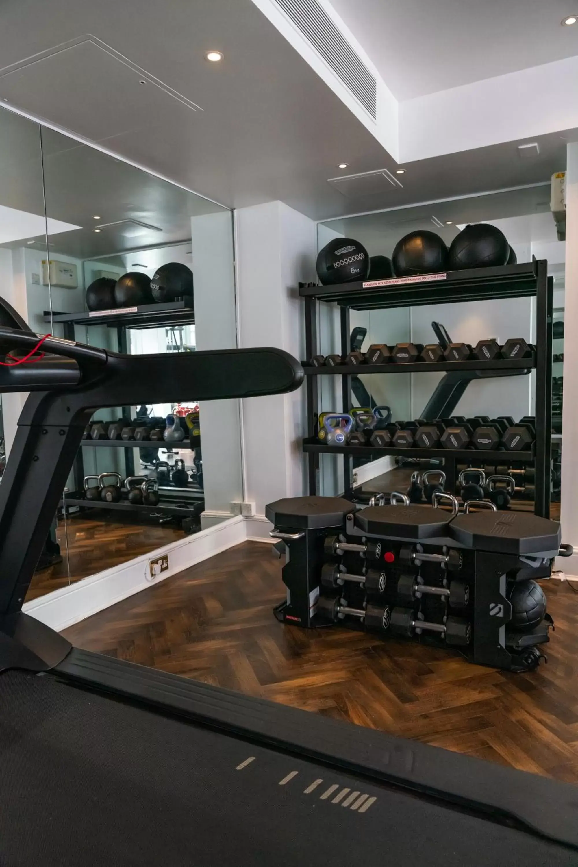Fitness centre/facilities in 11 Cadogan Gardens and The Apartments Fitness centre/facilities in 11 Cadogan Gardens and The Apartments