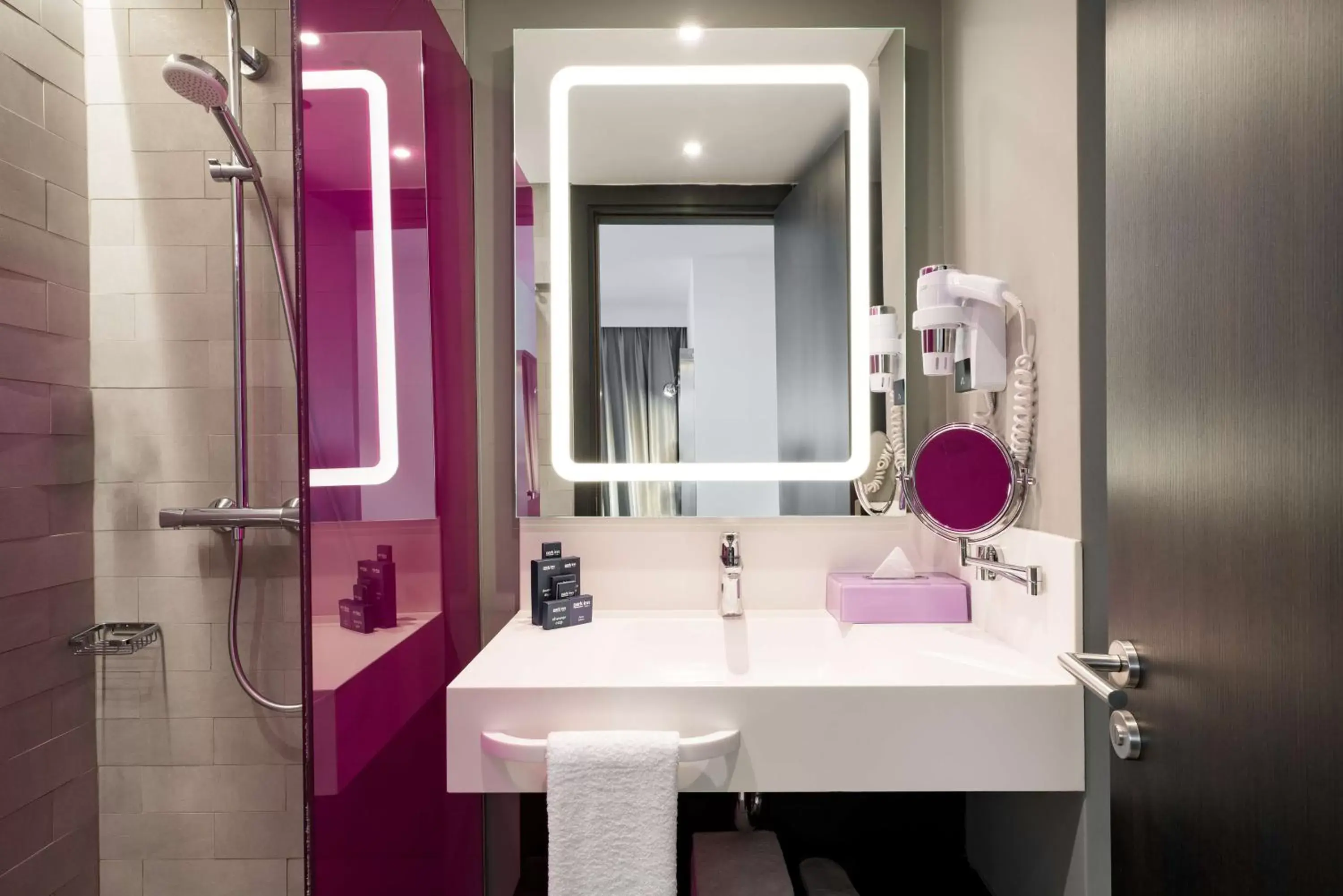 Bathroom in Park Inn by Radisson Izmir