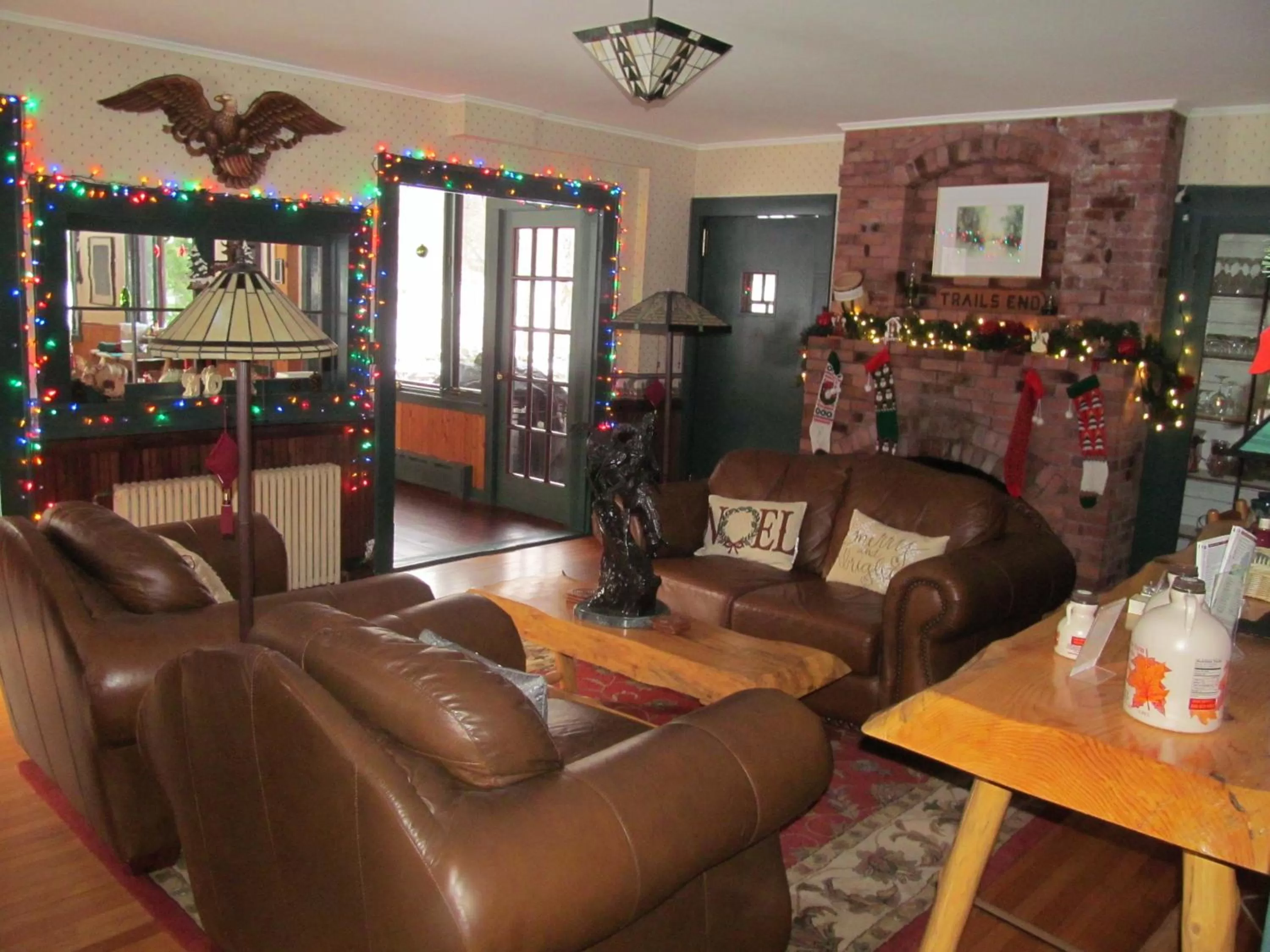 Area and facilities, Seating Area in Trails End Inn