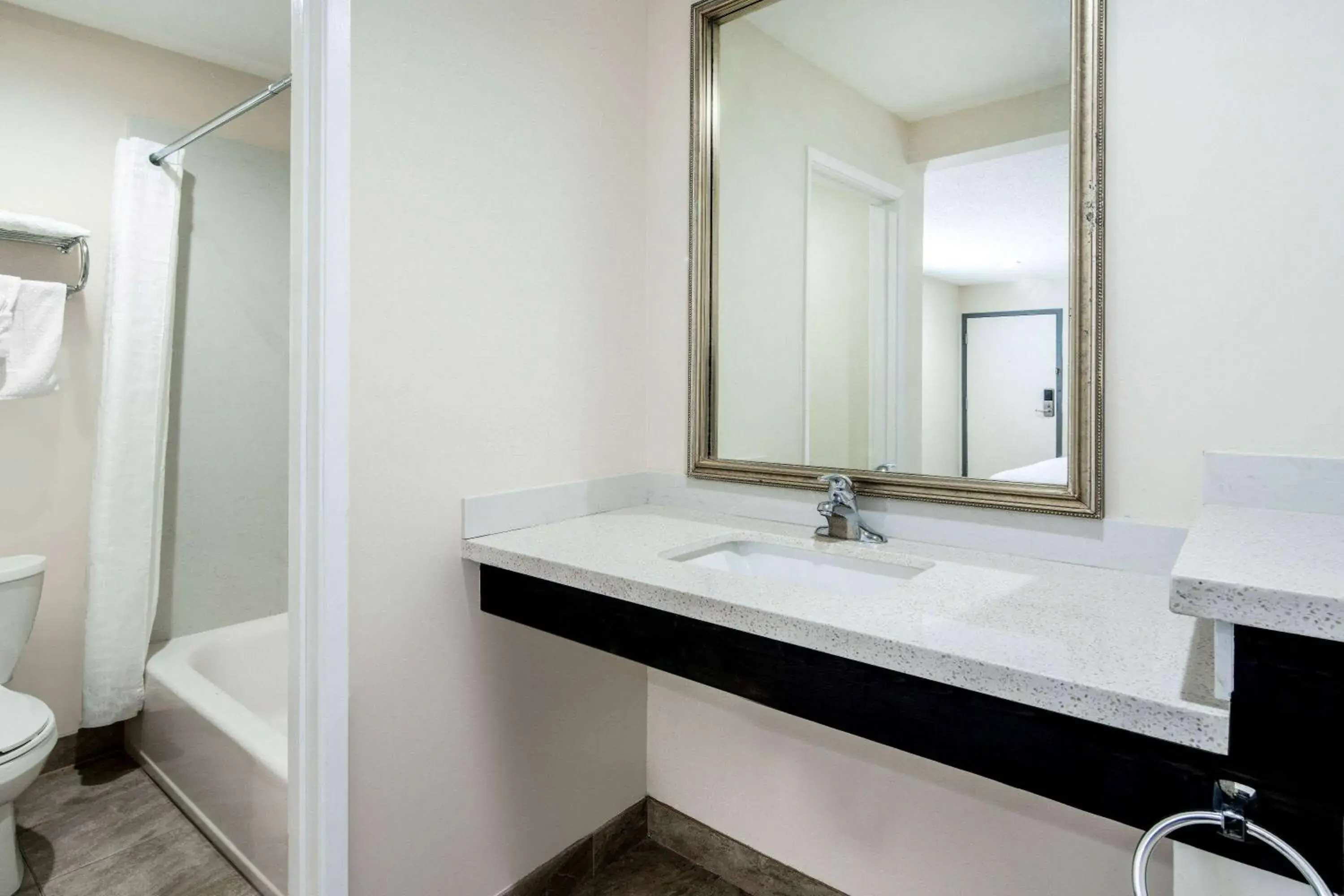 TV and multimedia, Bathroom in Super 8 by Wyndham Bakersfield CA