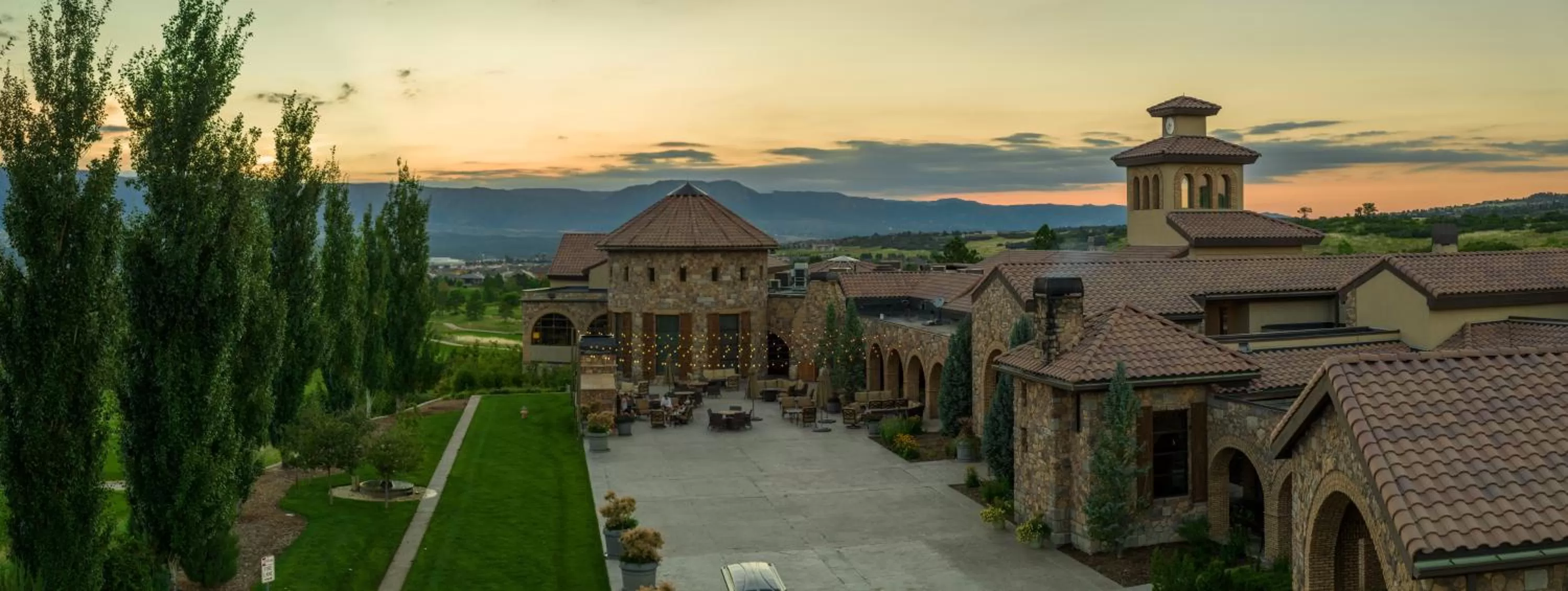 Property building in Flying Horse Resort & Club