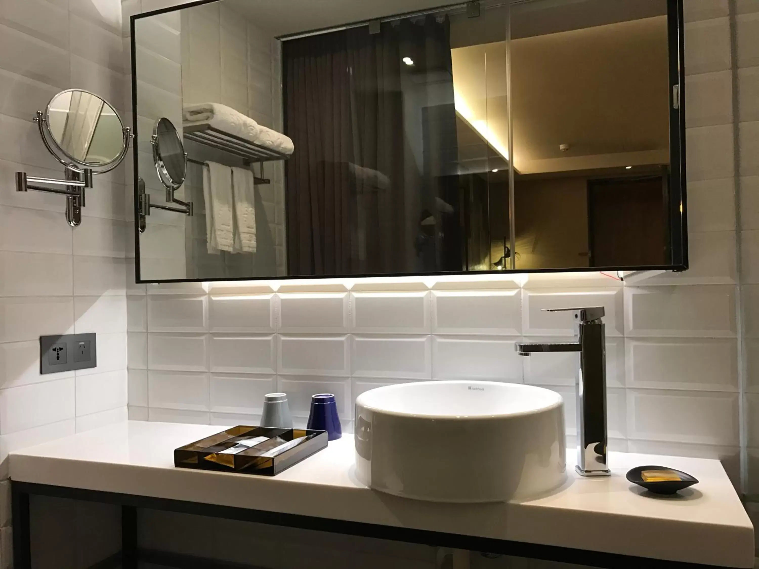 Toilet, Kitchen/Kitchenette in City Suites - Beimen