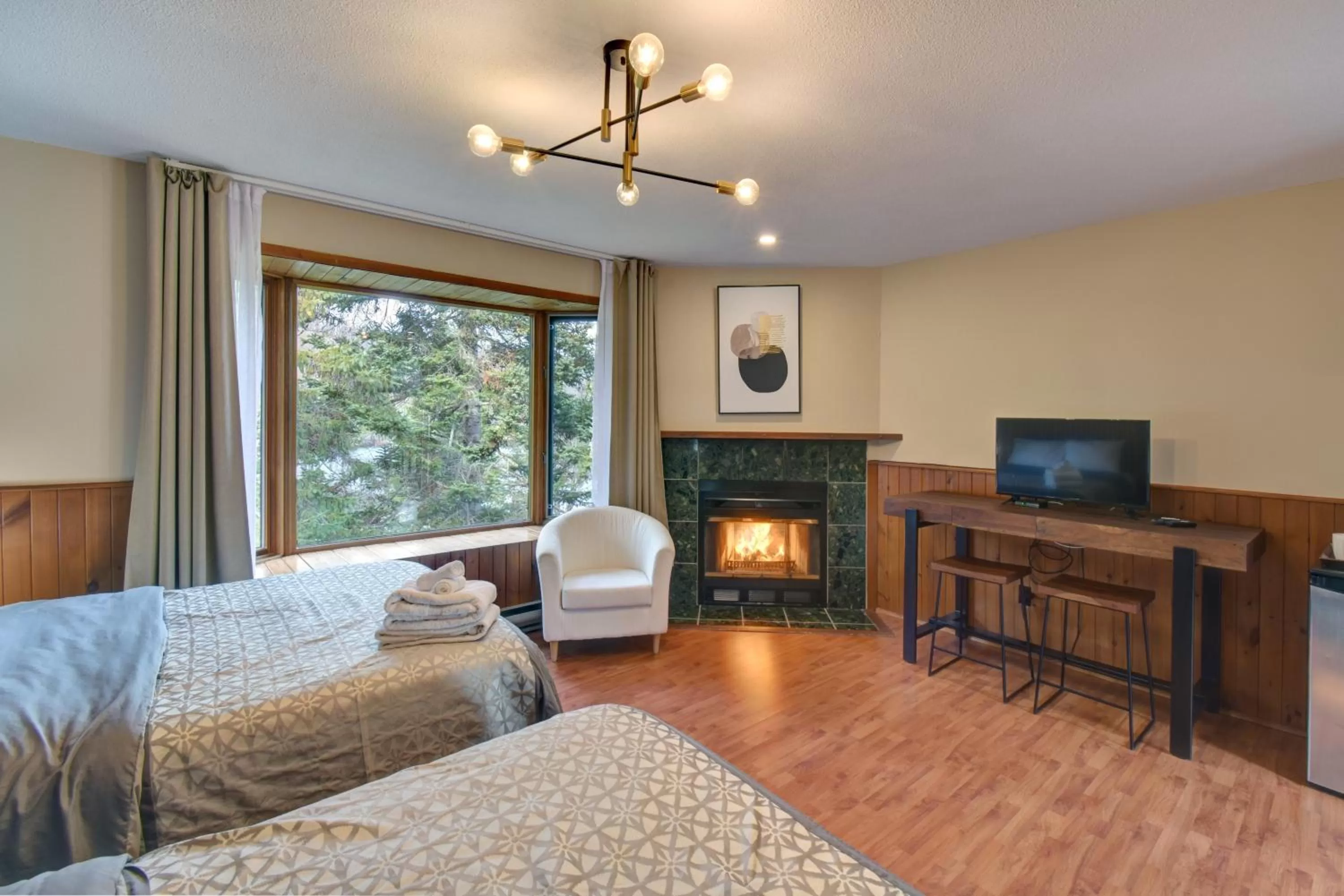 Bed in Hôtel du Lac Lenore