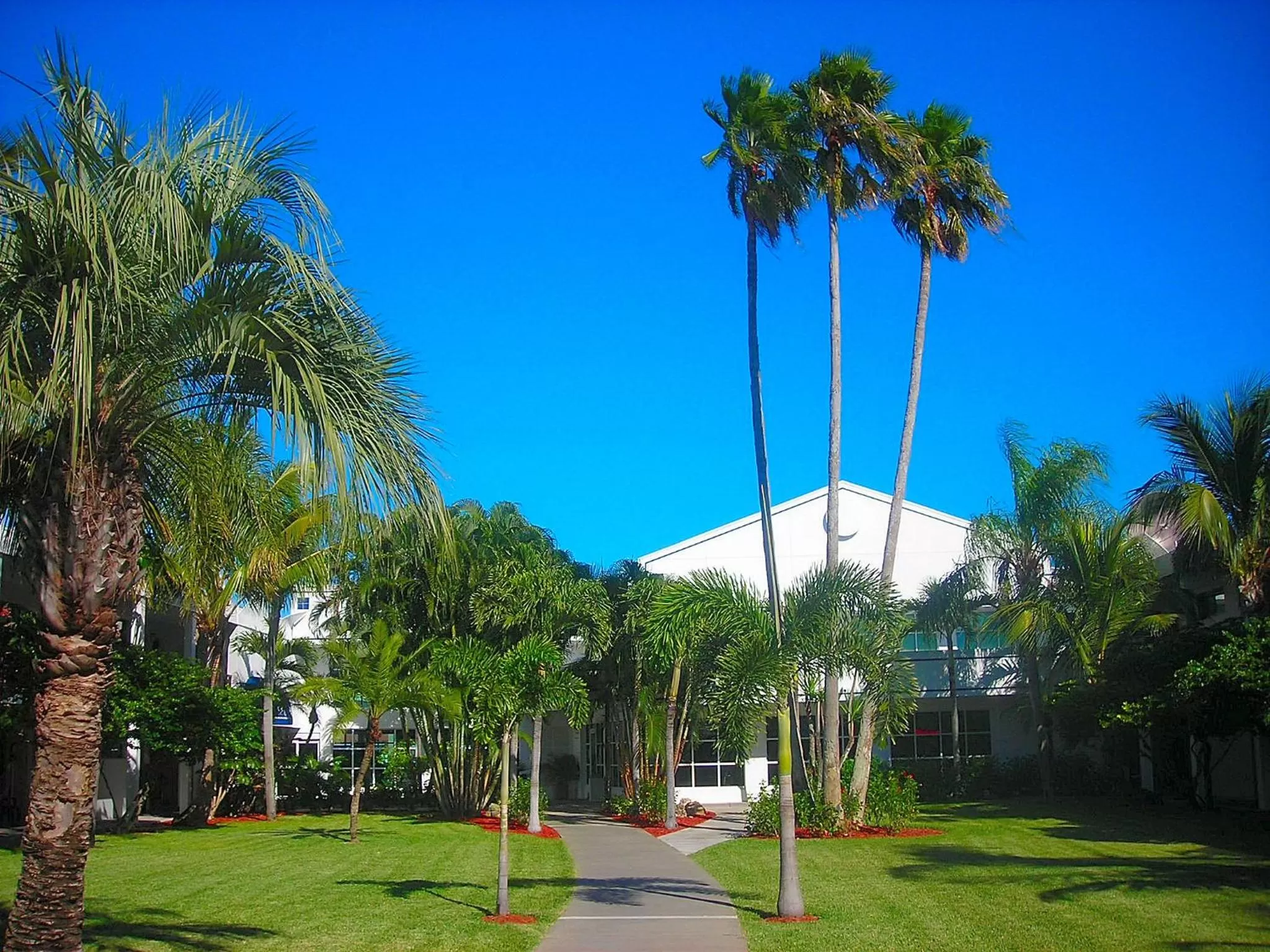 Facade/entrance in The Beachcomber St. Pete Beach Resort & Hotel