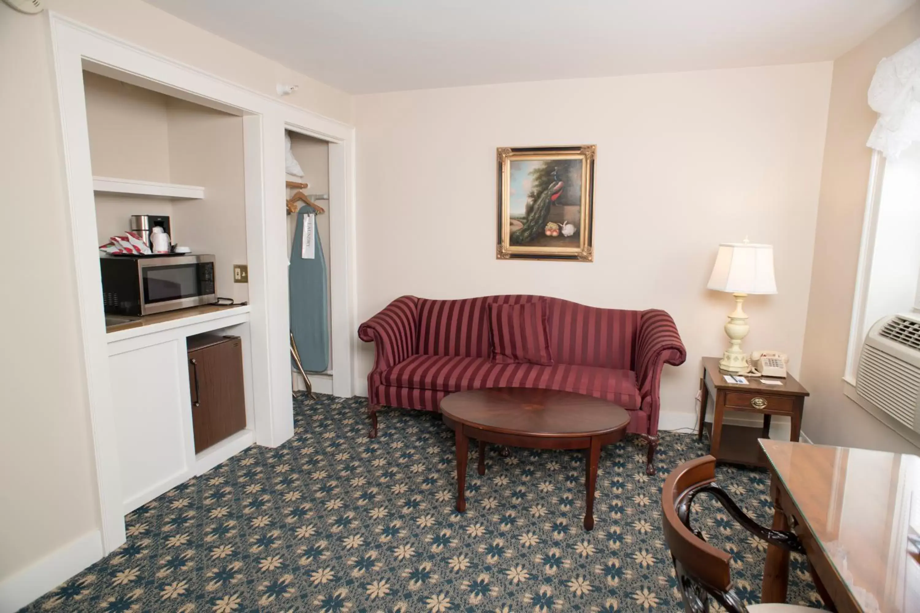 Seating Area in Middlebury Inn