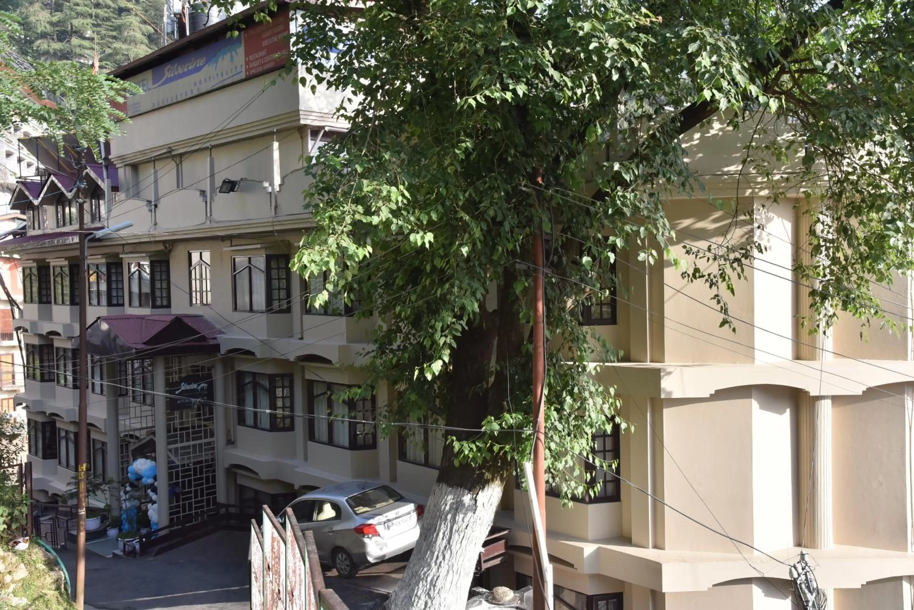 Facade/entrance in Hotel Silverine