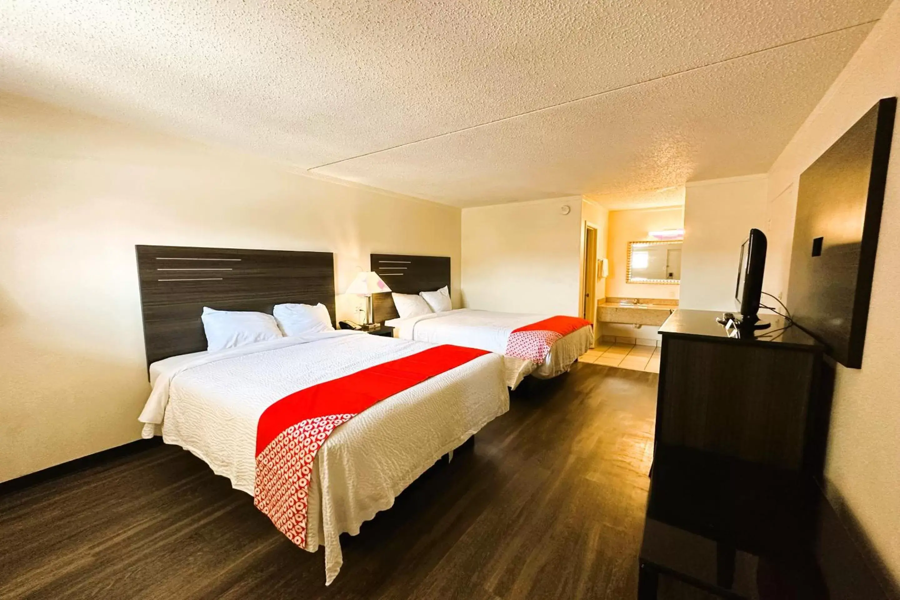 Bedroom, Bed in Oyo Hotel San Antonio Lackland AFB Seaworld Hwy 90 W