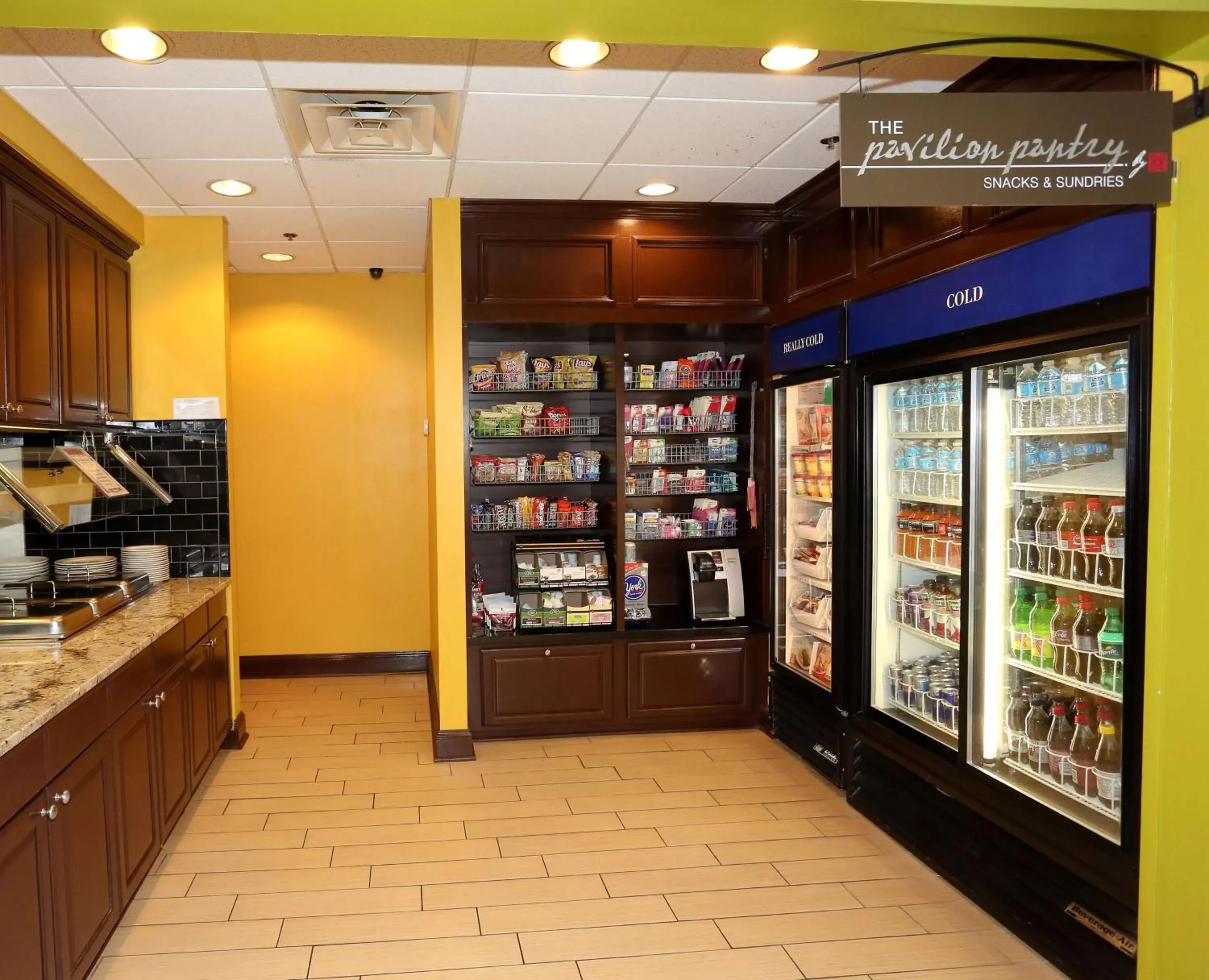 Restaurant/places to eat, Supermarket/Shops in Hilton Garden Inn Bentonville Rogers