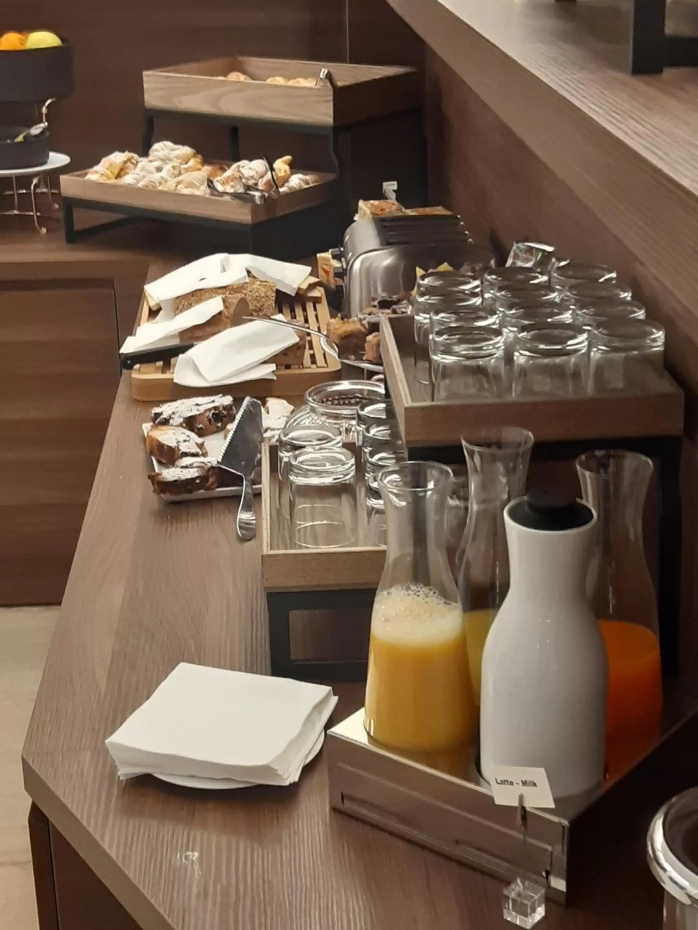 Breakfast in Boutique Hotel Touring Breakfast in Boutique Hotel Touring