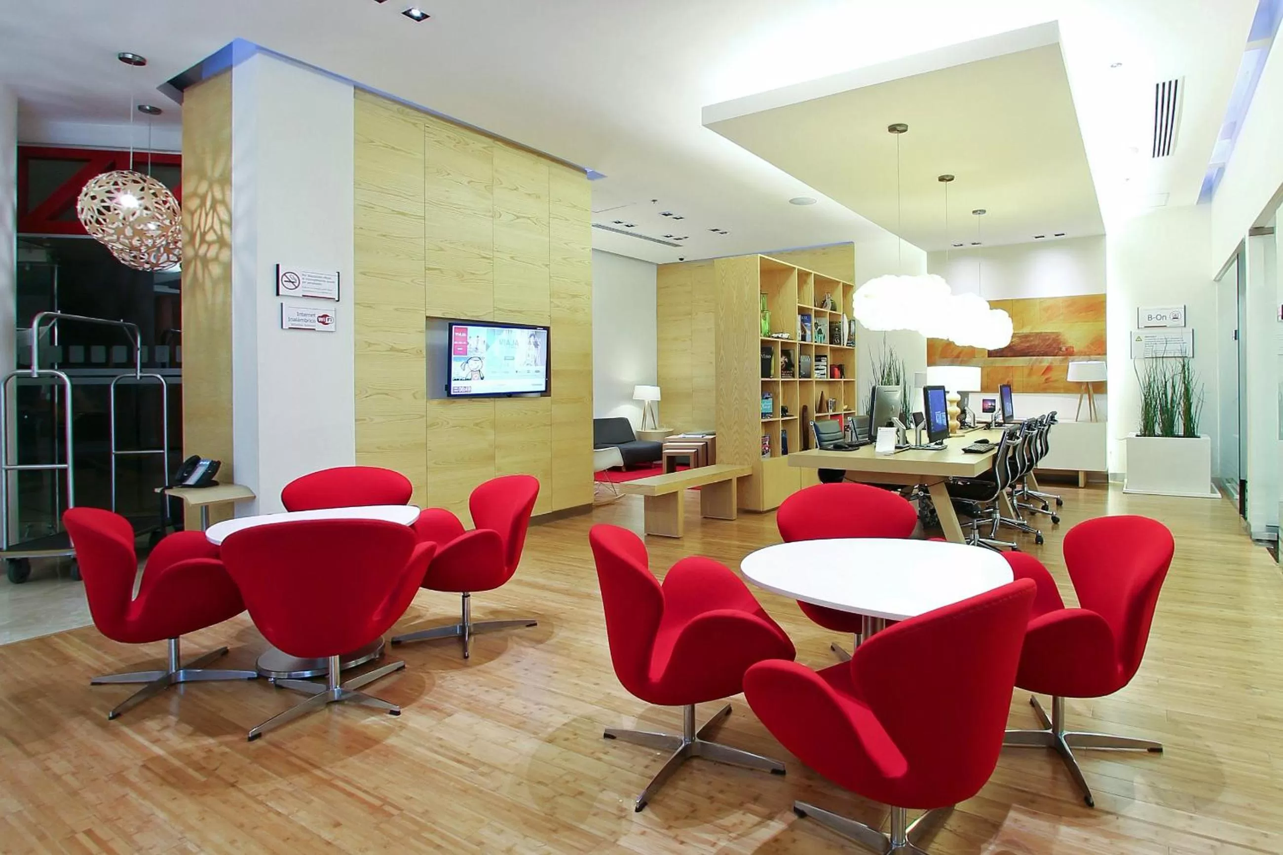 Lobby or reception in Fiesta Inn Insurgentes Viaducto