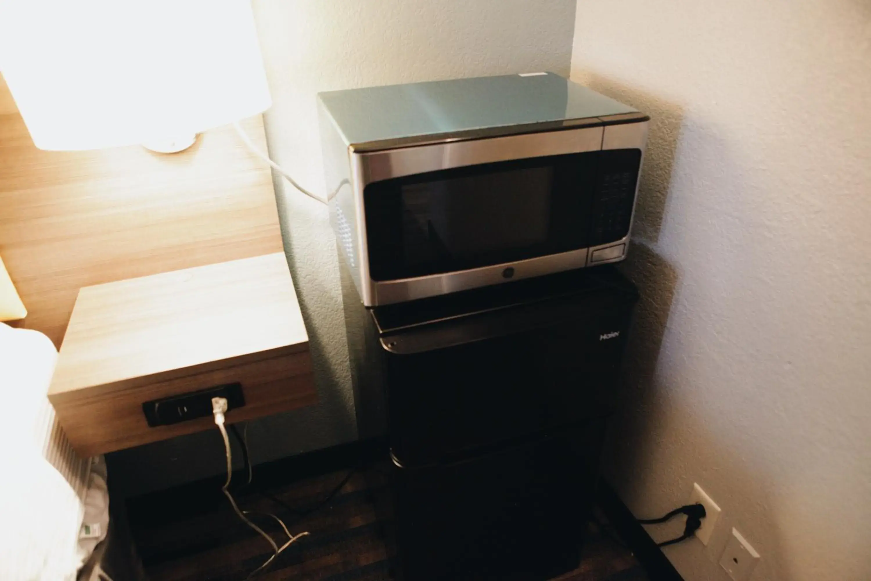 TV/Entertainment Center in Budgetel Inn & Suites Memphis