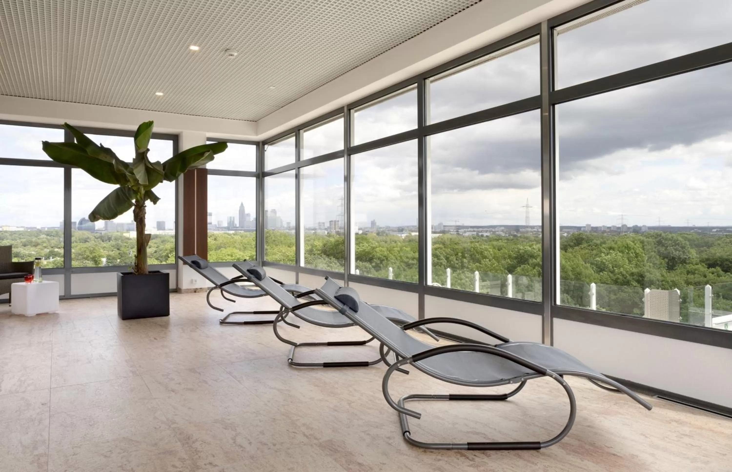 Spa and wellness centre/facilities in H4 Hotel Frankfurt Messe