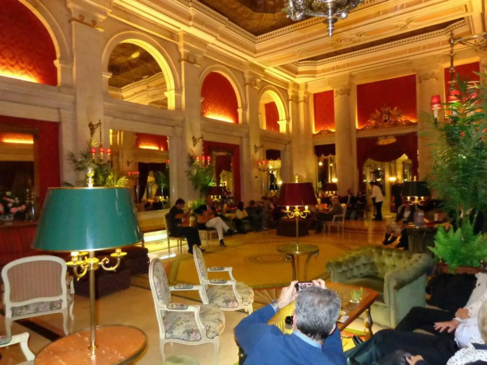 People, Restaurant/Places to Eat in Hotel Avenida Palace