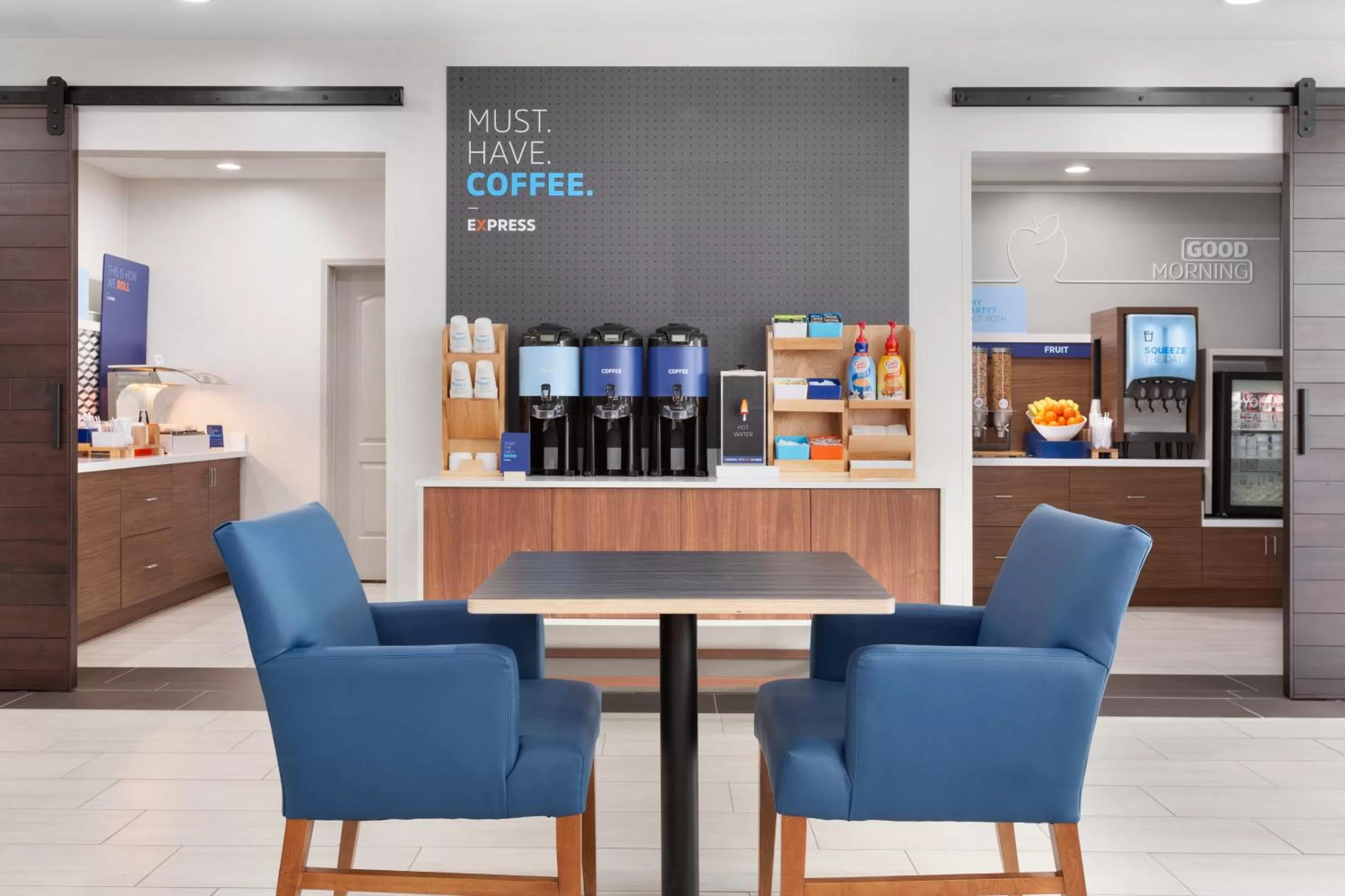 Restaurant/places to eat in Holiday Inn Express & Suites Merced - Yosemite Natl Pk Area by IHG