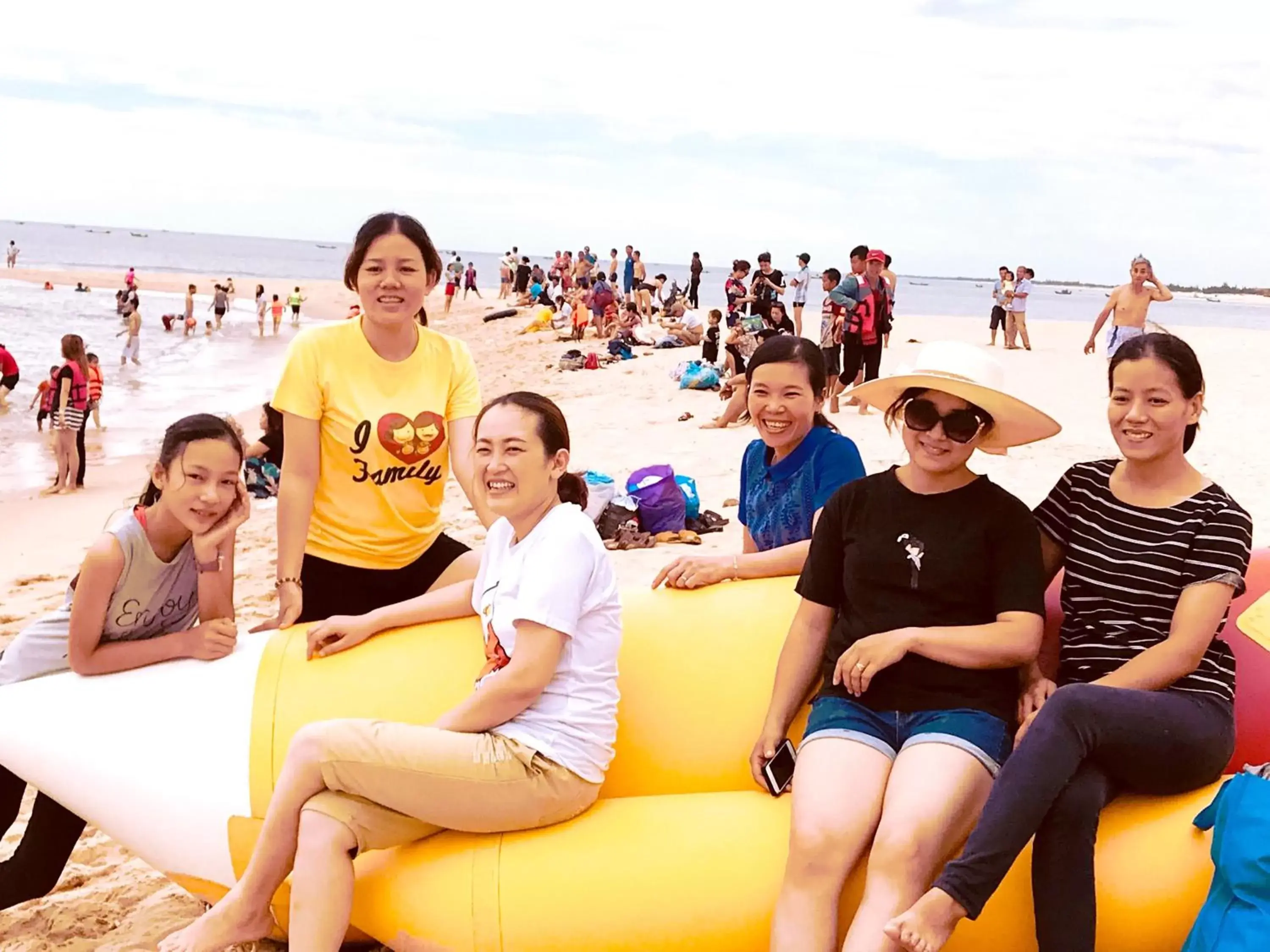 Beach in Nam Long Hotel