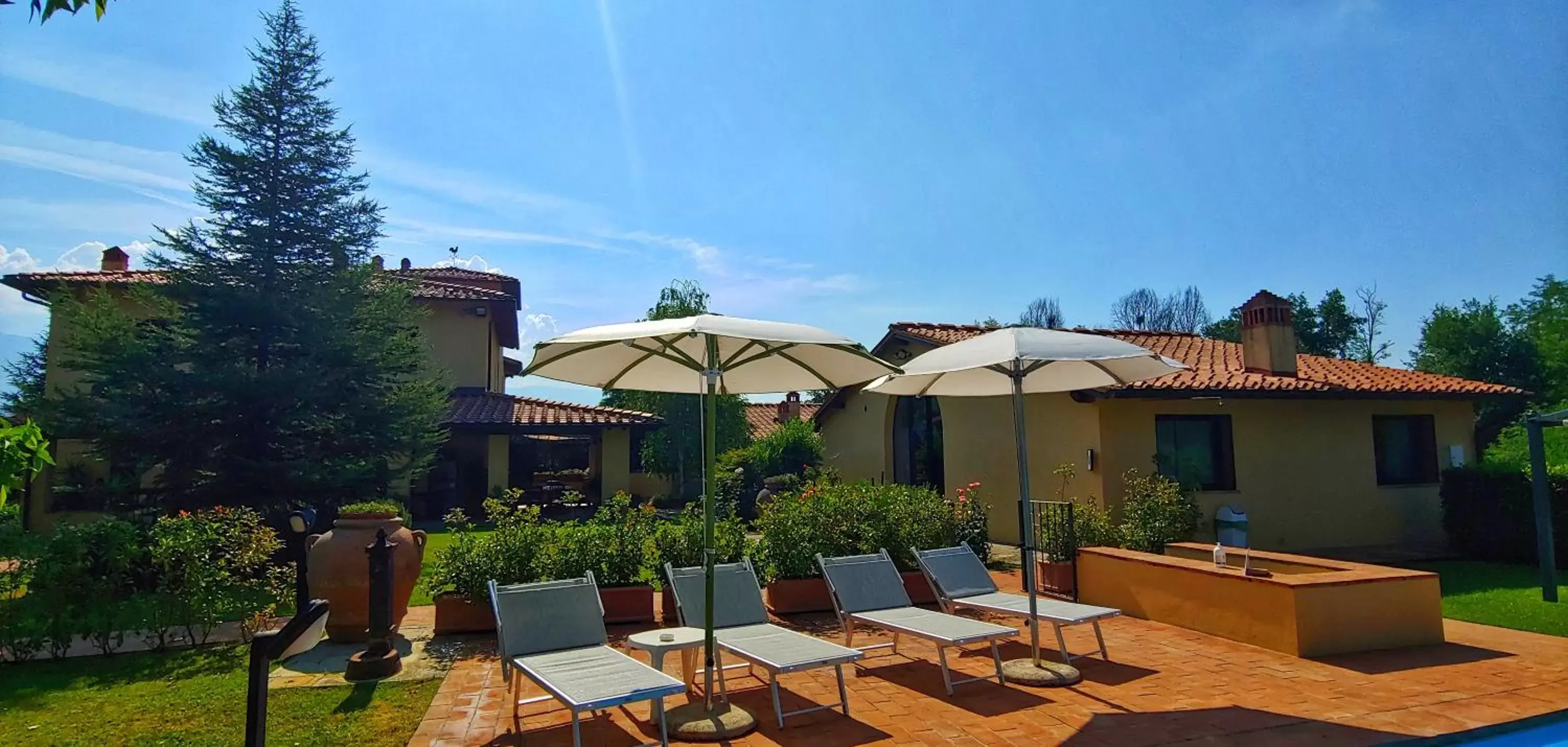 Swimming pool in Torrebianca Tuscany