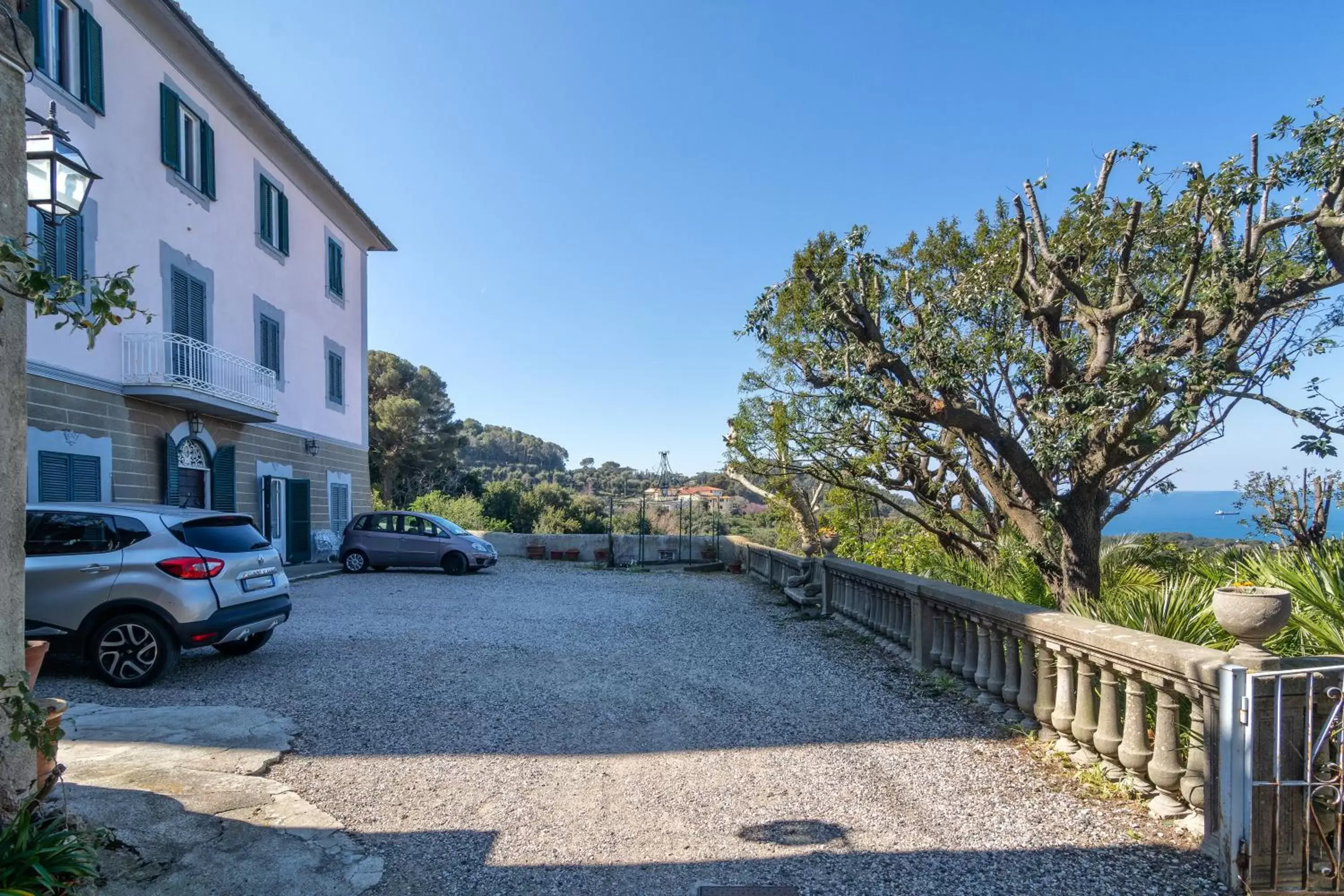 Inner courtyard view in Villa Eugenia