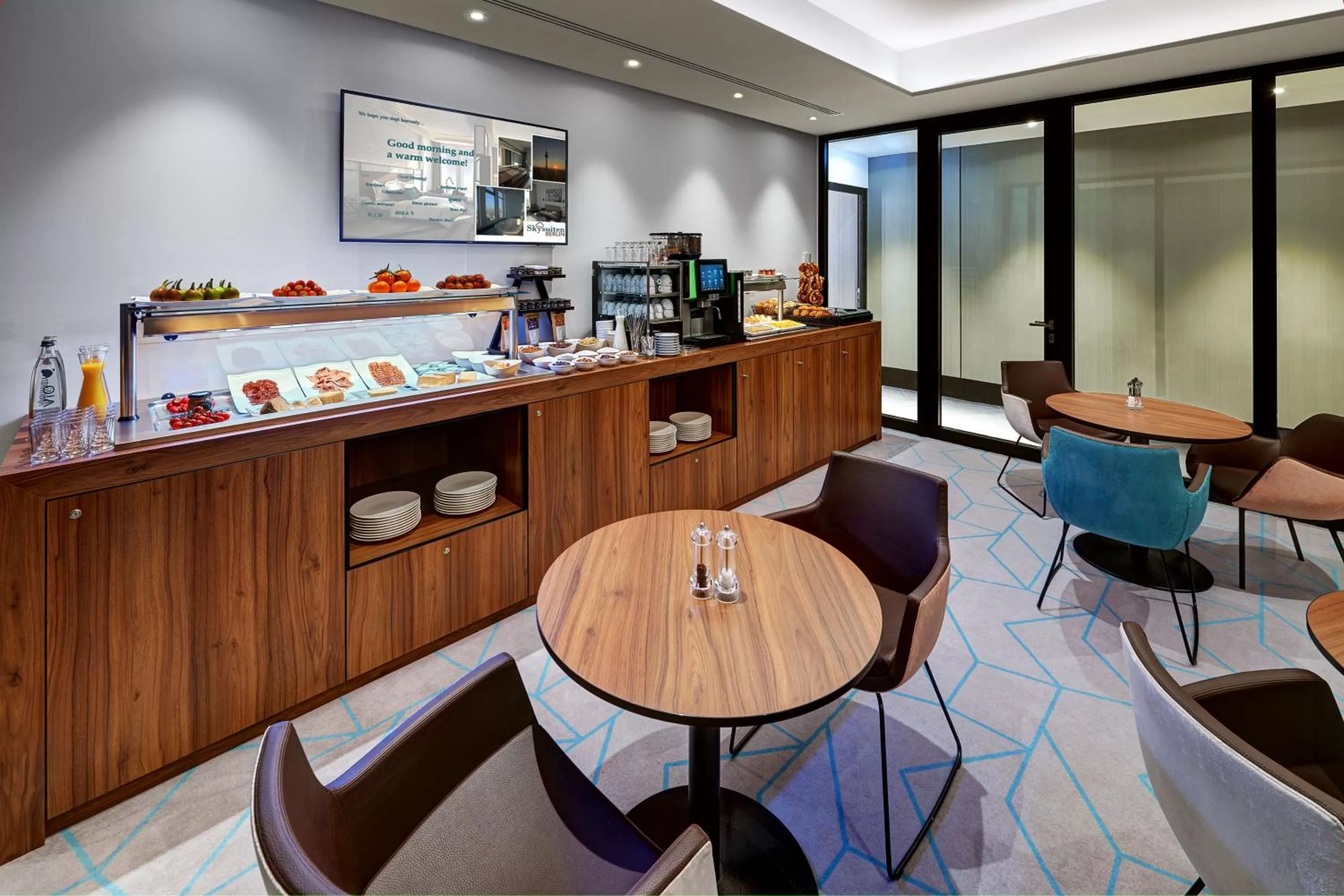 Breakfast in Park Inn by Radisson Berlin Alexanderplatz