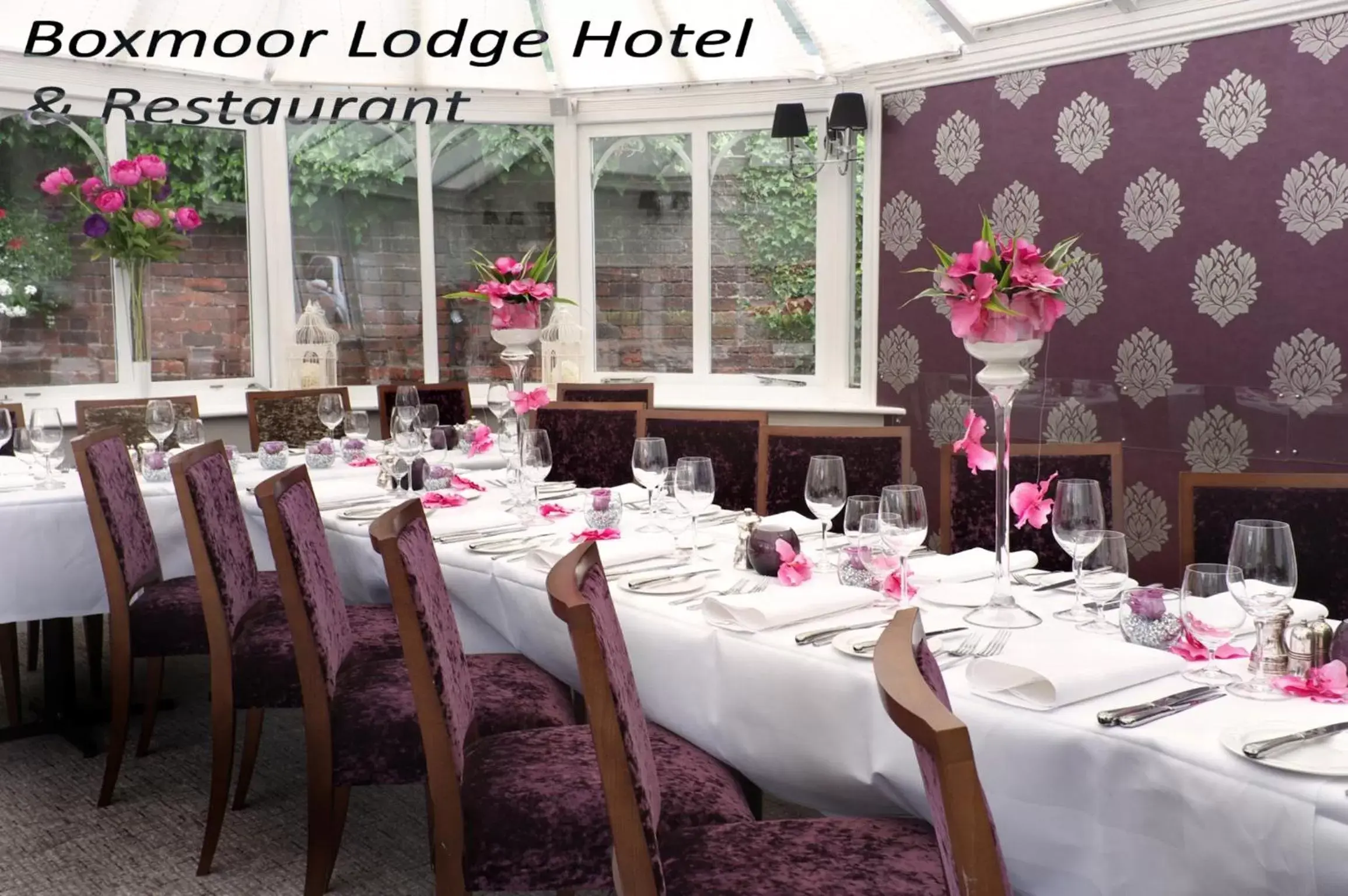 Restaurant/Places to Eat in Boxmoor Lodge Hotel