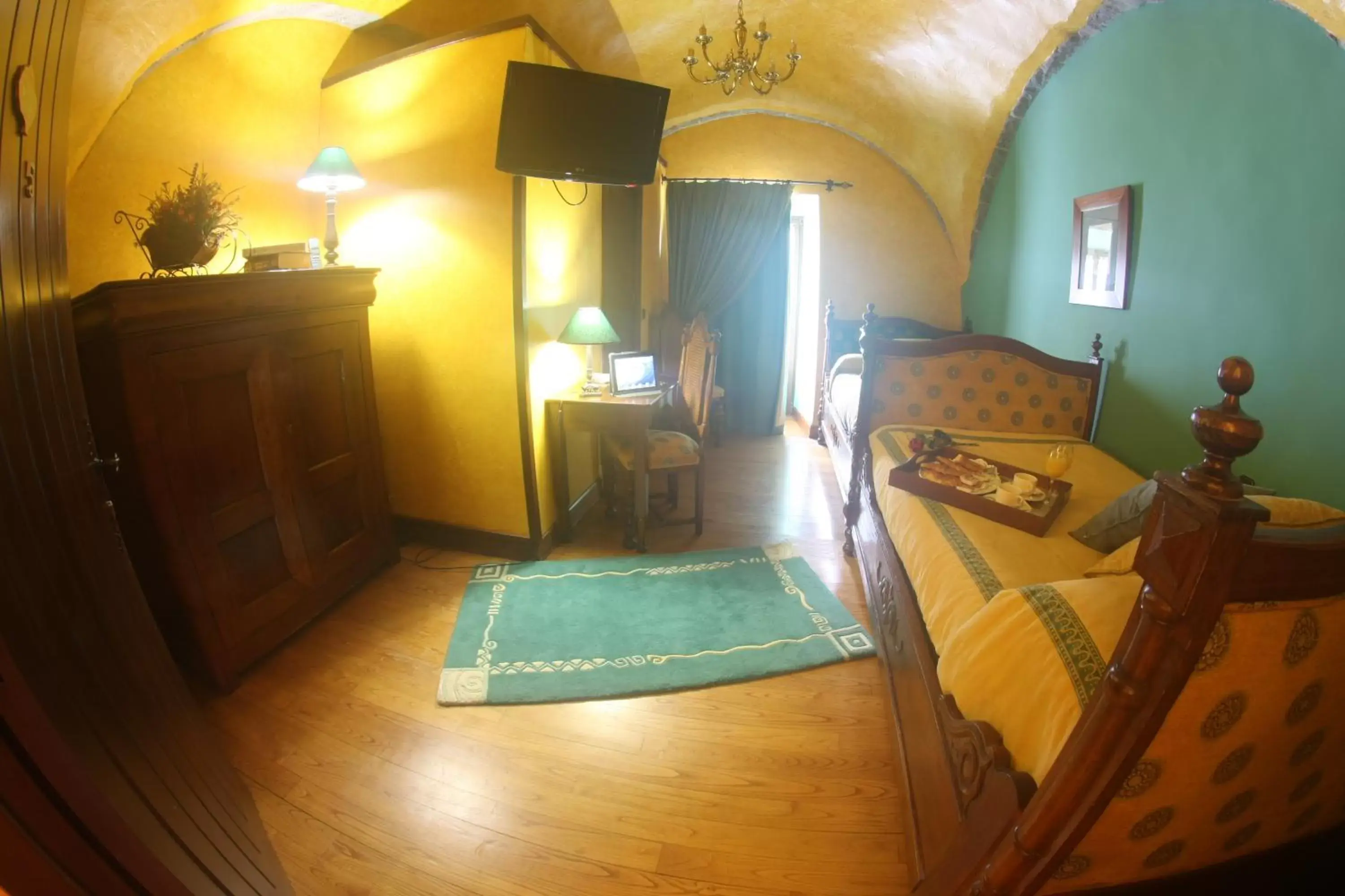 Bedroom in Hotel Larrañaga
