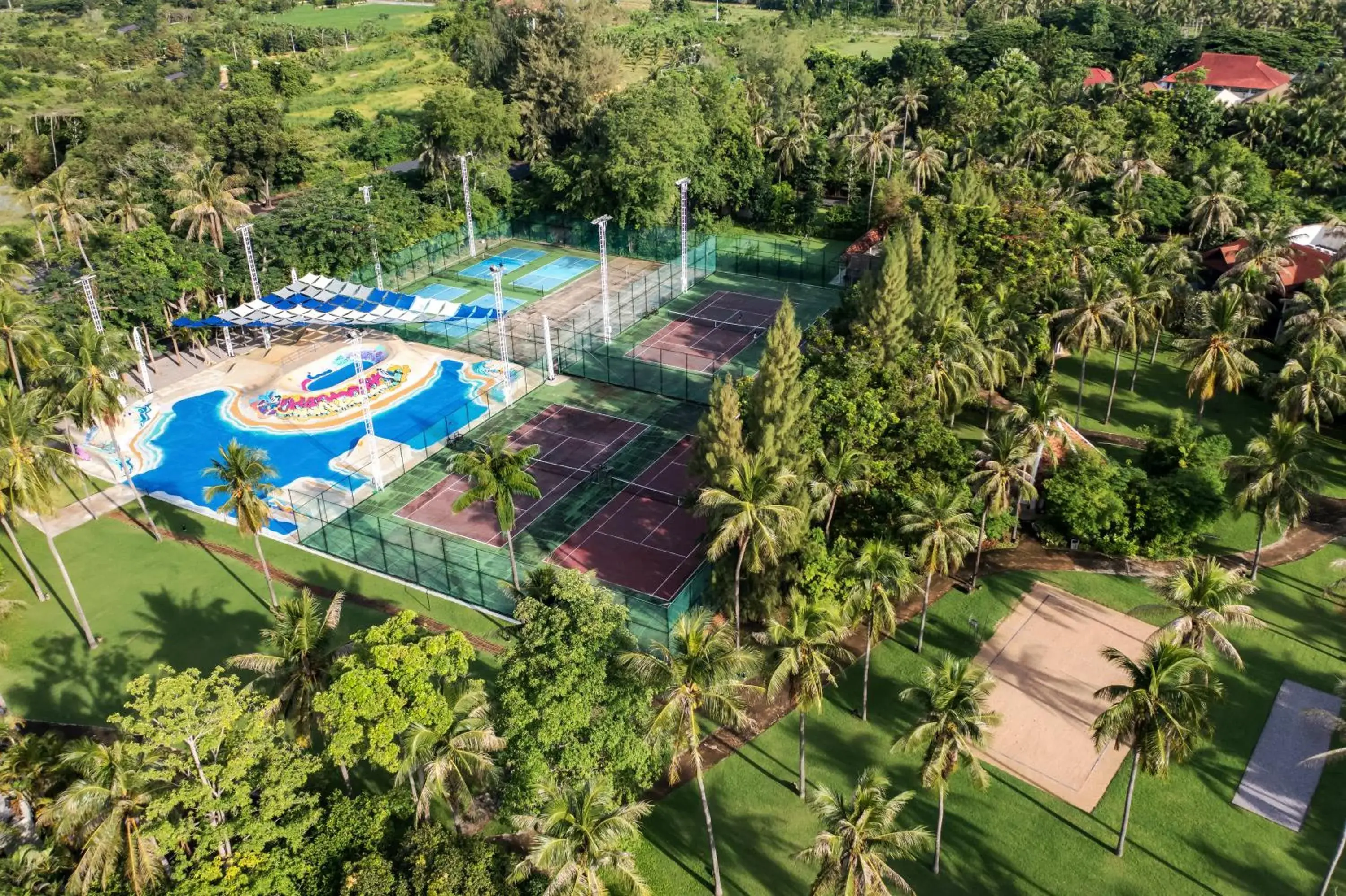 Tennis court, Bird's-eye View in Wyndham Hua Hin Pranburi Resort & Villas