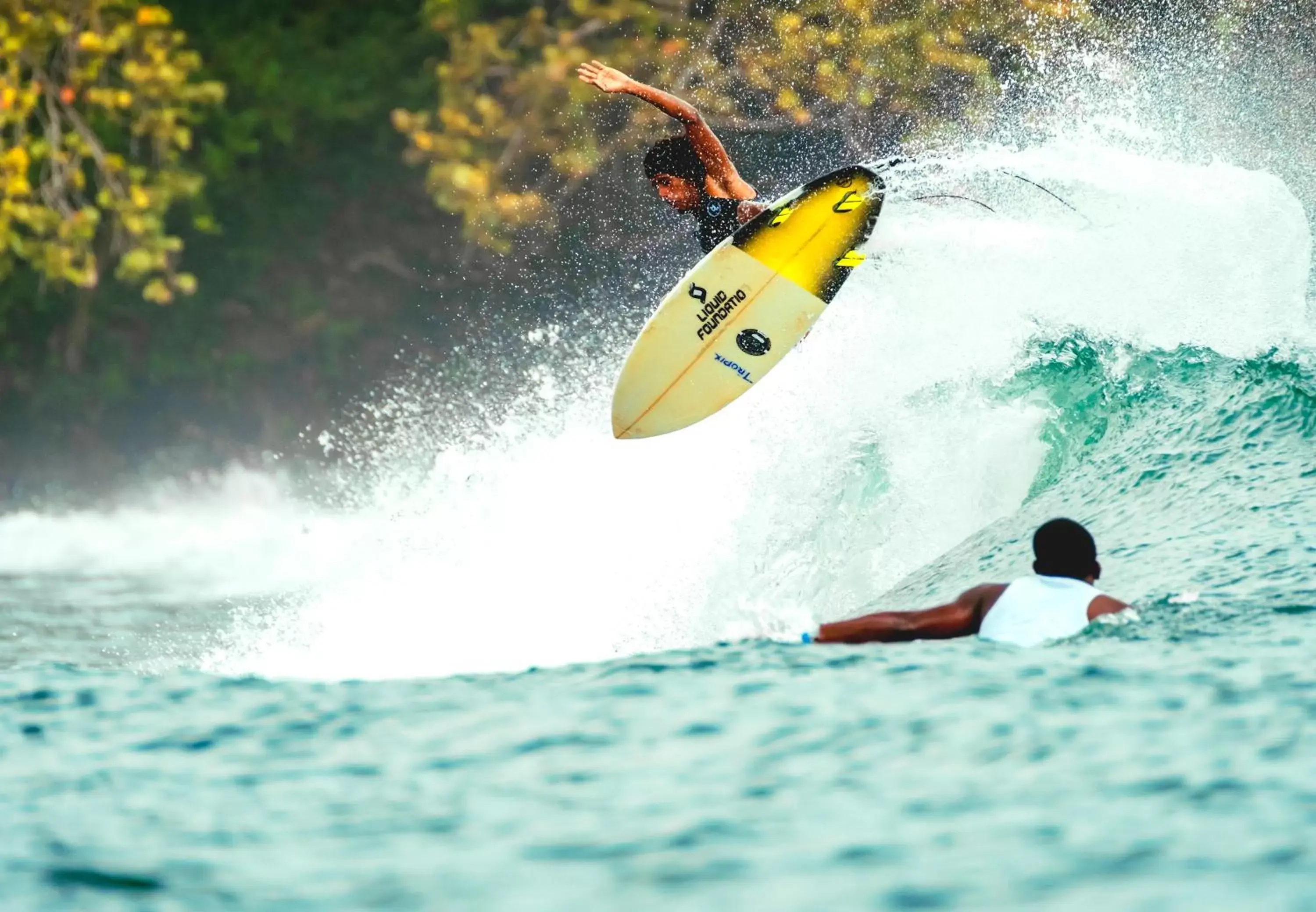 Activities, Windsurfing in Selina Bocas del Toro