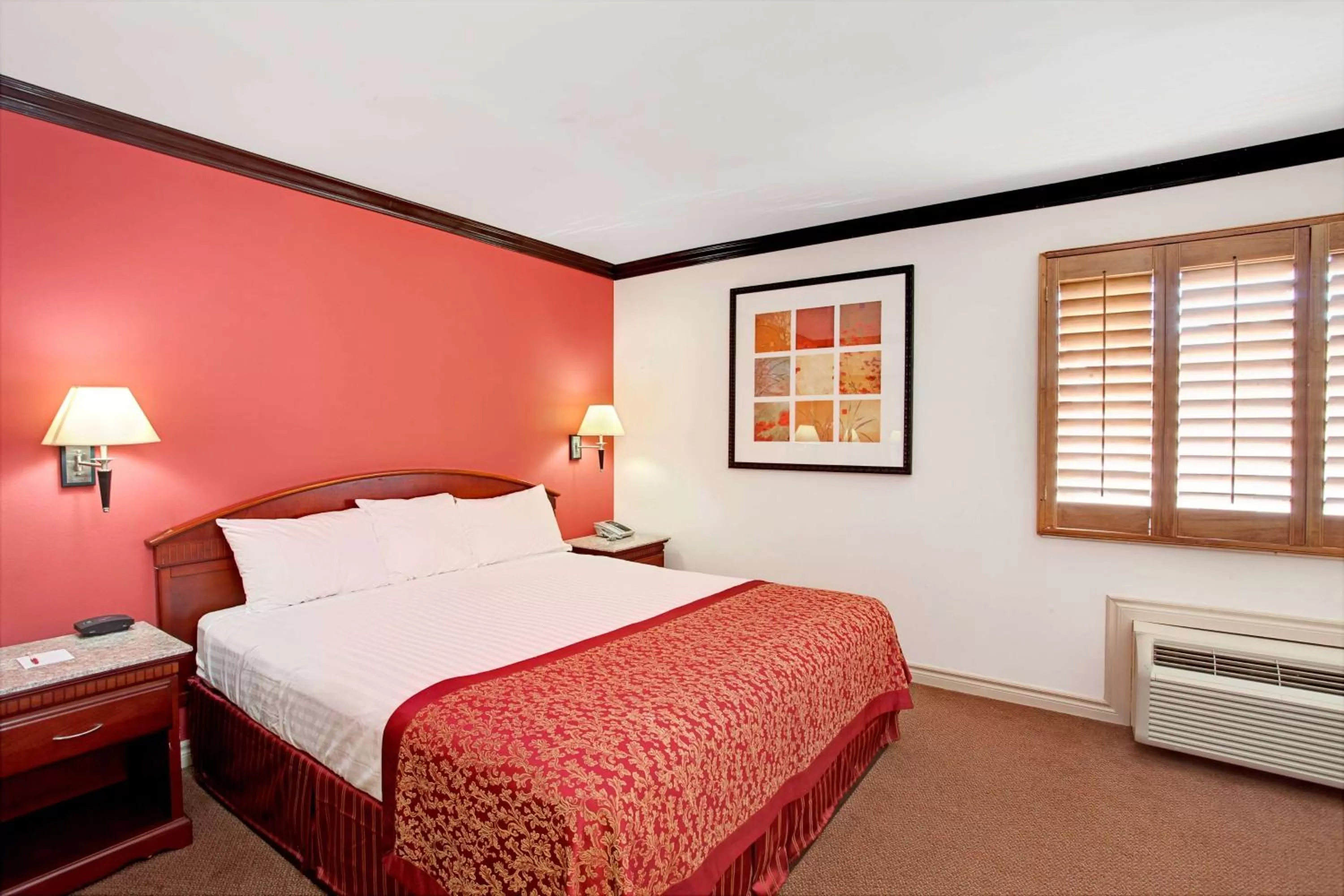 King Suite - Non-Smoking in Ramada by Wyndham Pasadena