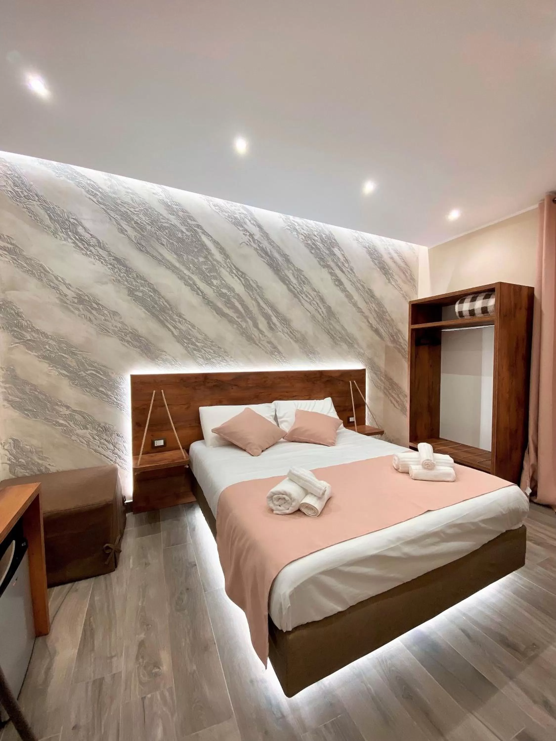 Deluxe Triple Room in Arsenale Porto