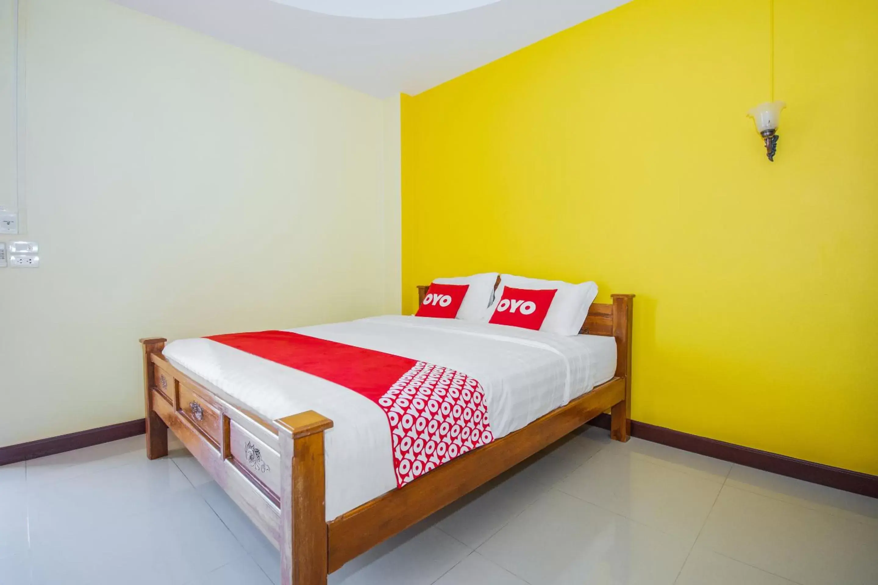 Bedroom, Bed in OYO 628 Dao Krajang