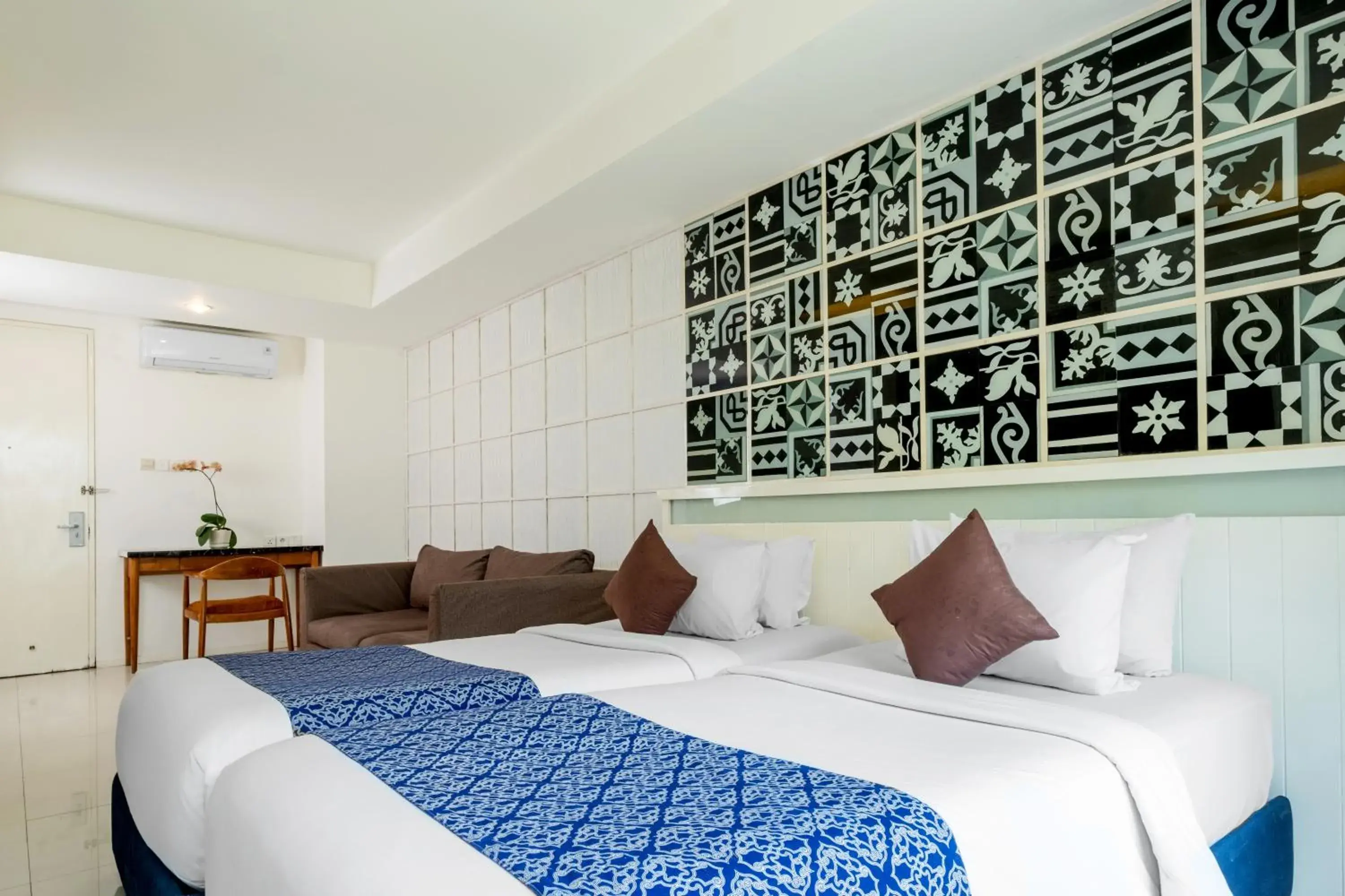 Bed in The Kanjeng Suites & Villas Sanur
