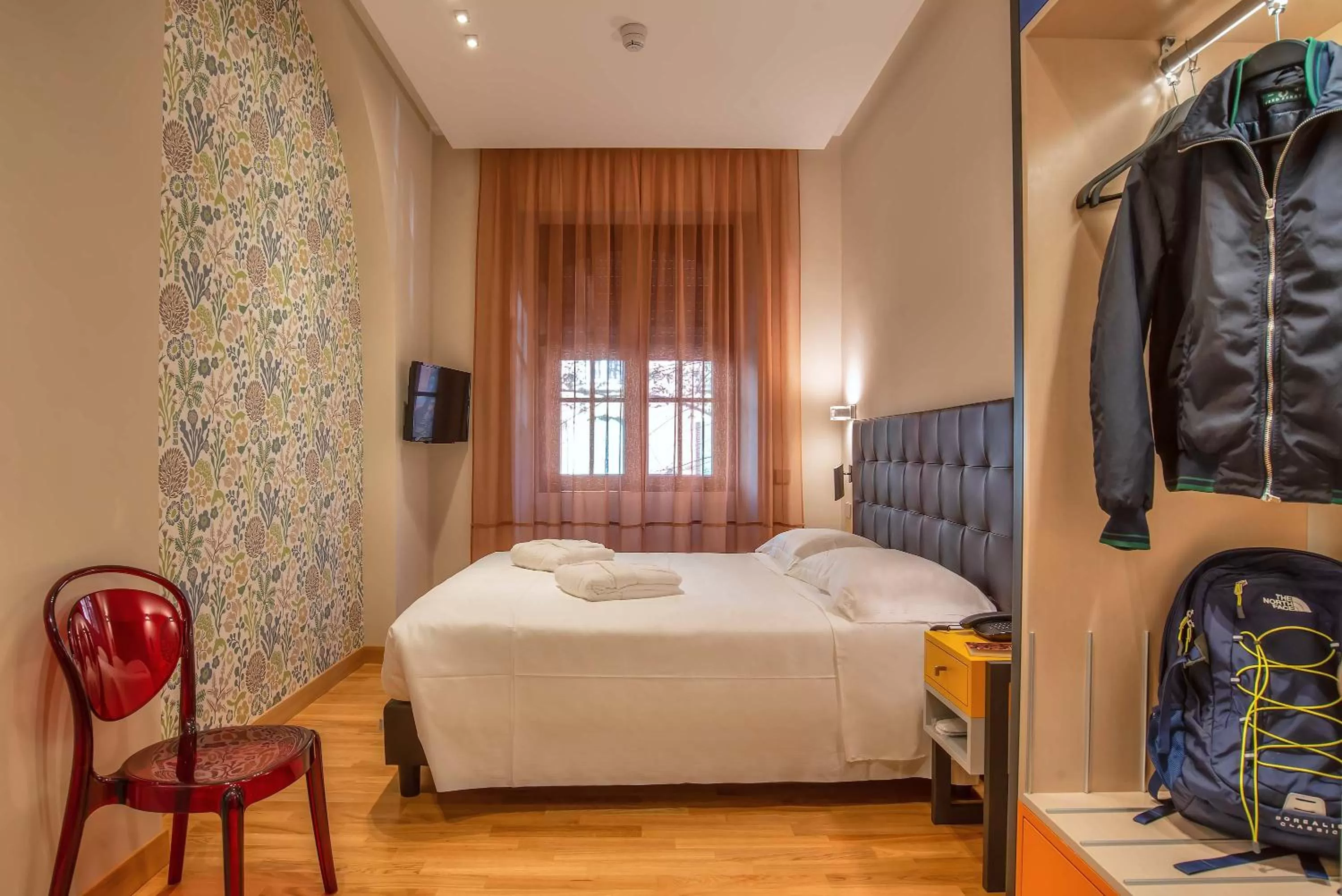 Bed in Albergo Etico Roma
