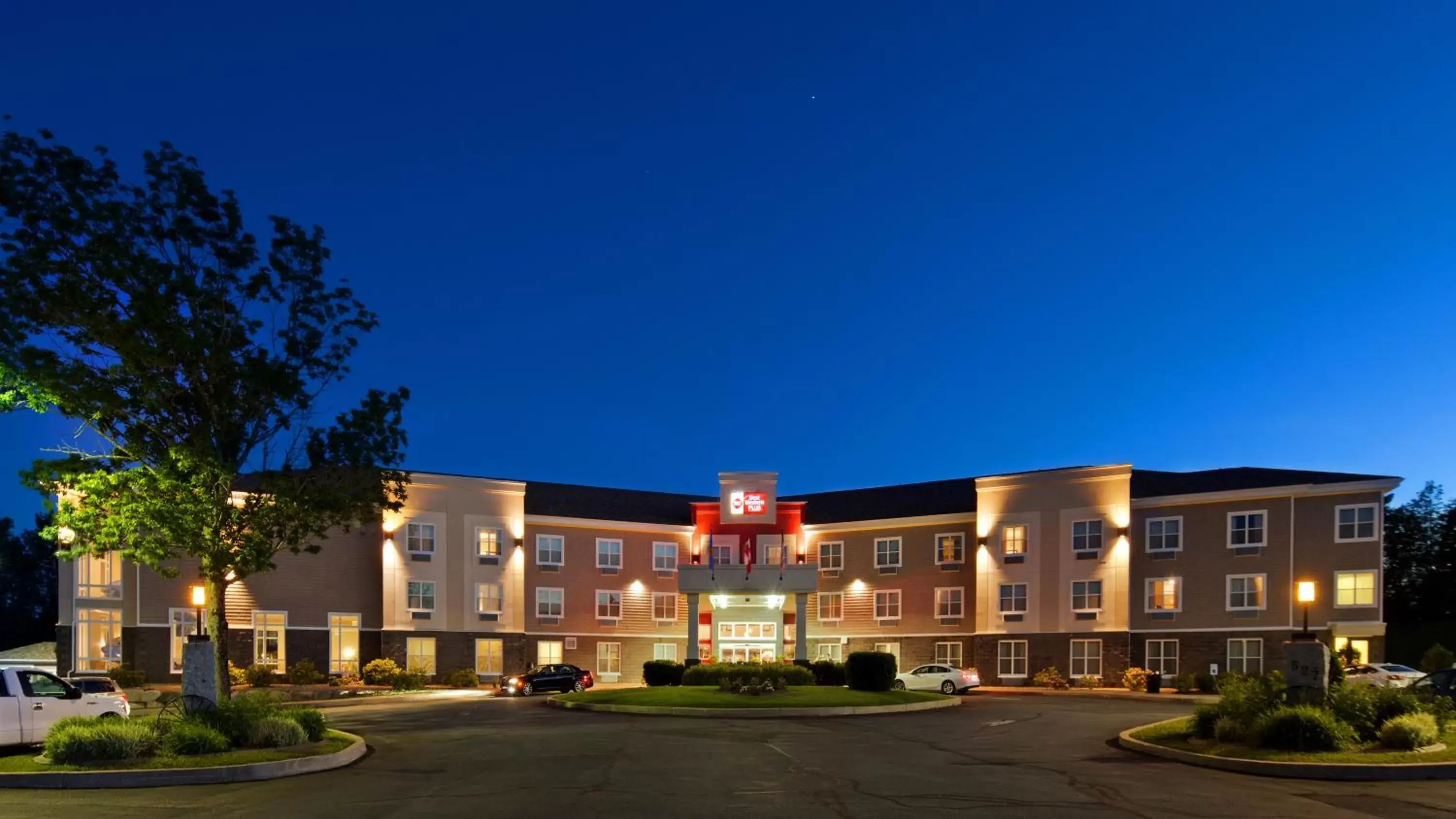 Facade/entrance, Property Building in Best Western Plus Bridgewater Hotel & Convention Centre