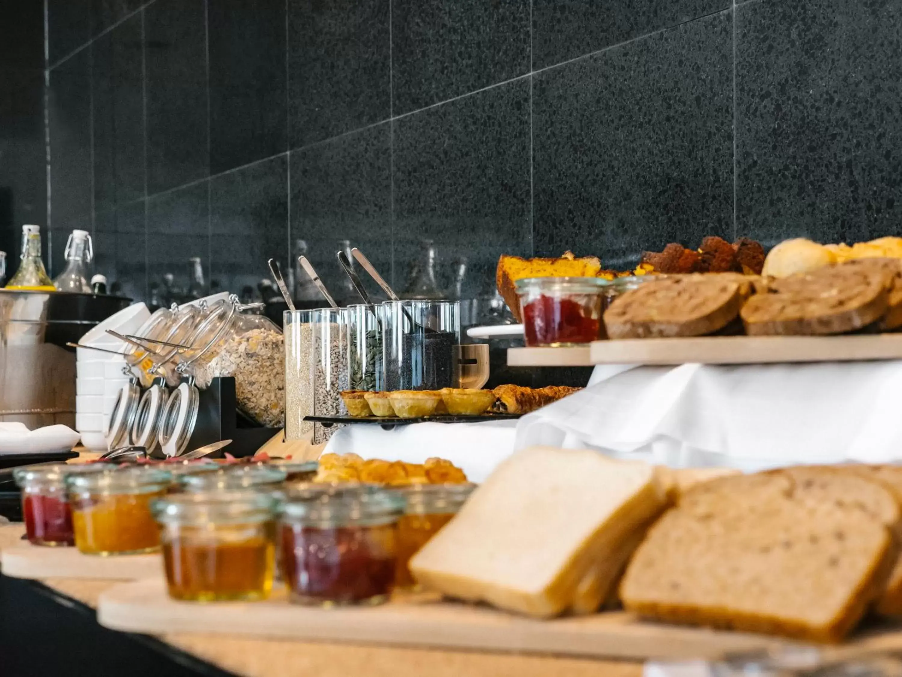 Buffet breakfast in Topazio Vibe Beach Hotel & Apartments