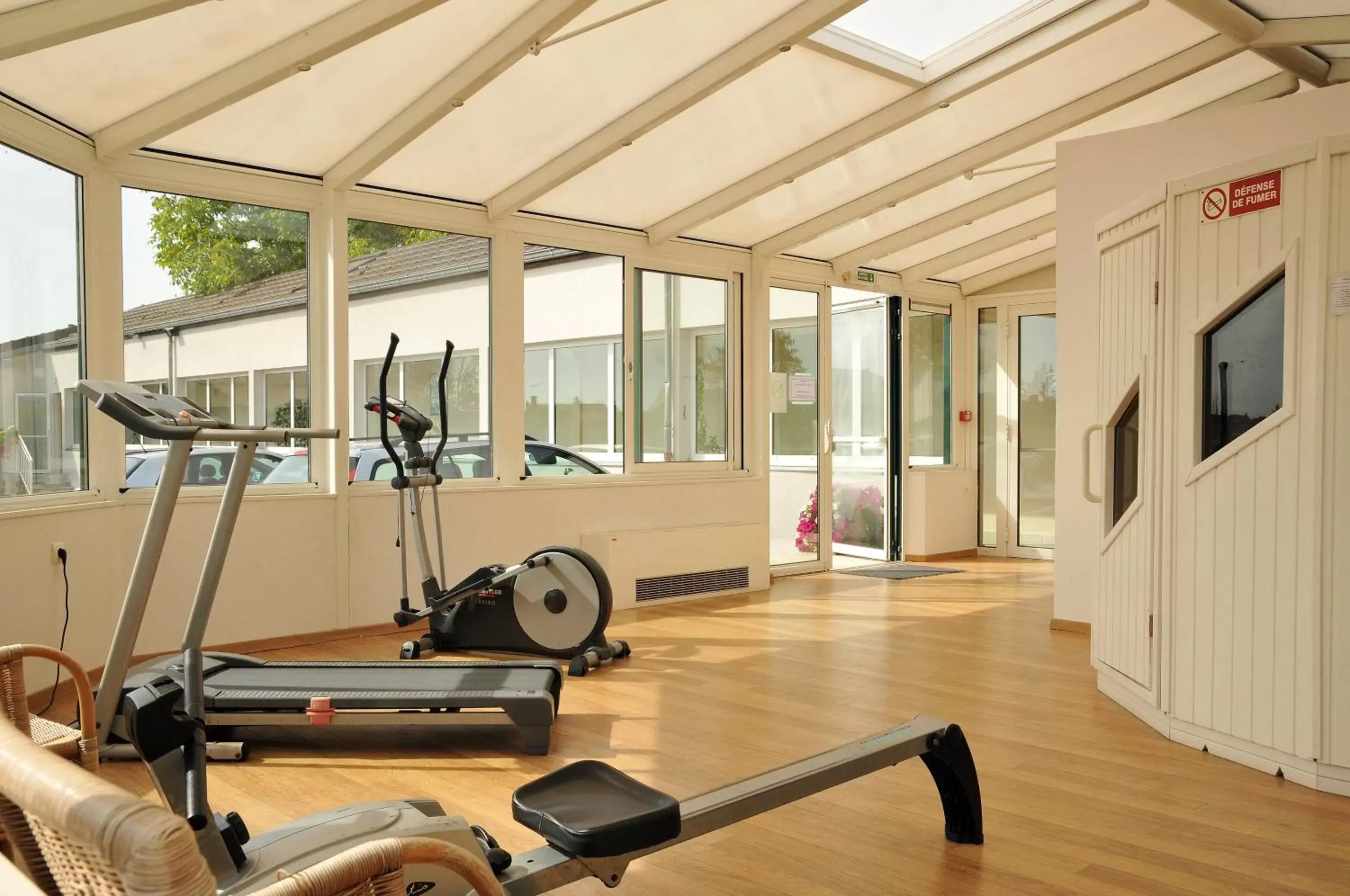 Fitness centre/facilities, Fitness Center/Facilities in Logis Hostellerie Du Mont Aimé