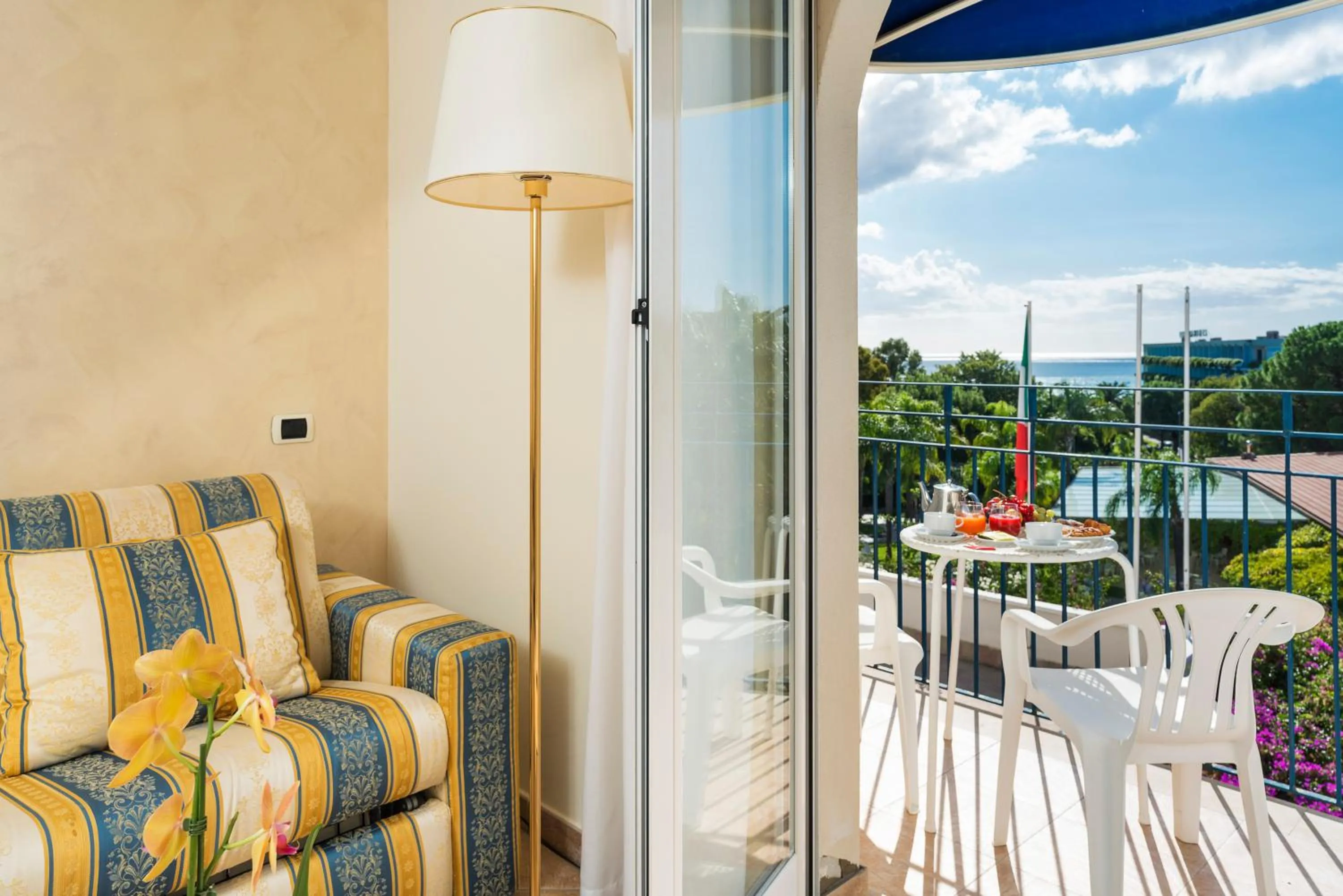 Balcony/Terrace in Sant Alphio Garden Hotel & SPA